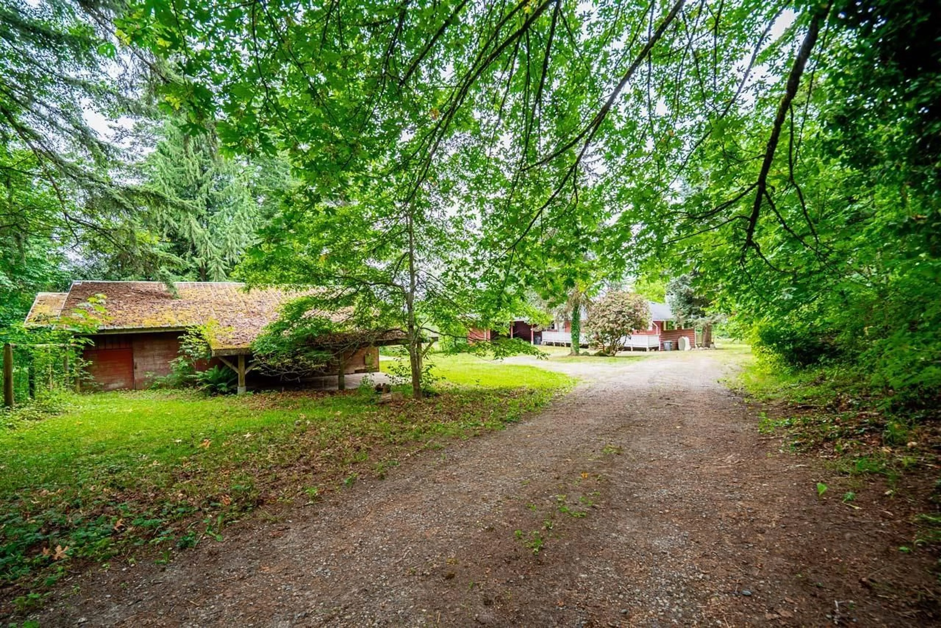 Patio, forest/trees view for 18495 0 AVENUE, Surrey British Columbia V3Z9R9