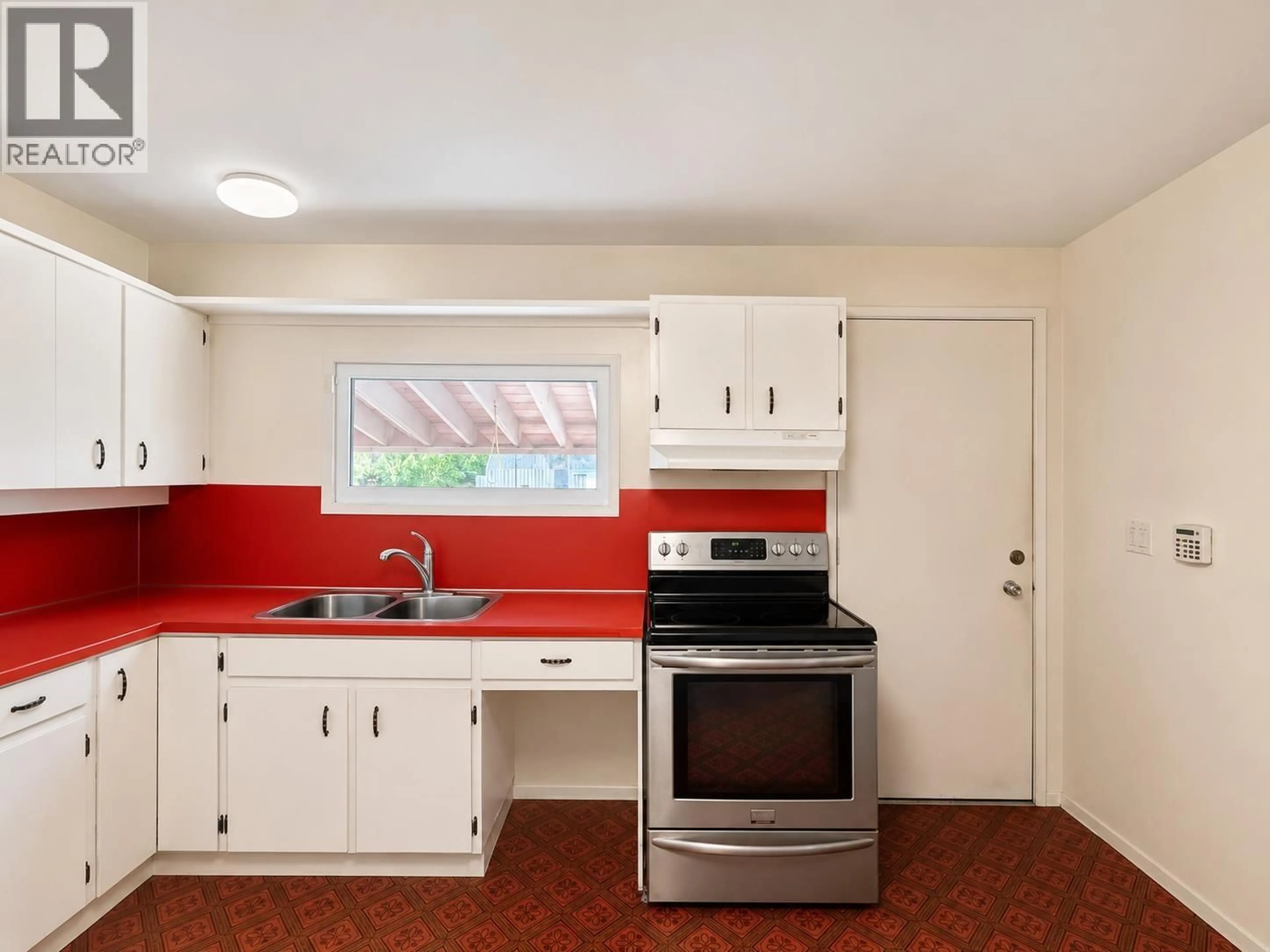 Standard kitchen, unknown for 2707 MERRITT ROAD, Prince George British Columbia V2N1M5