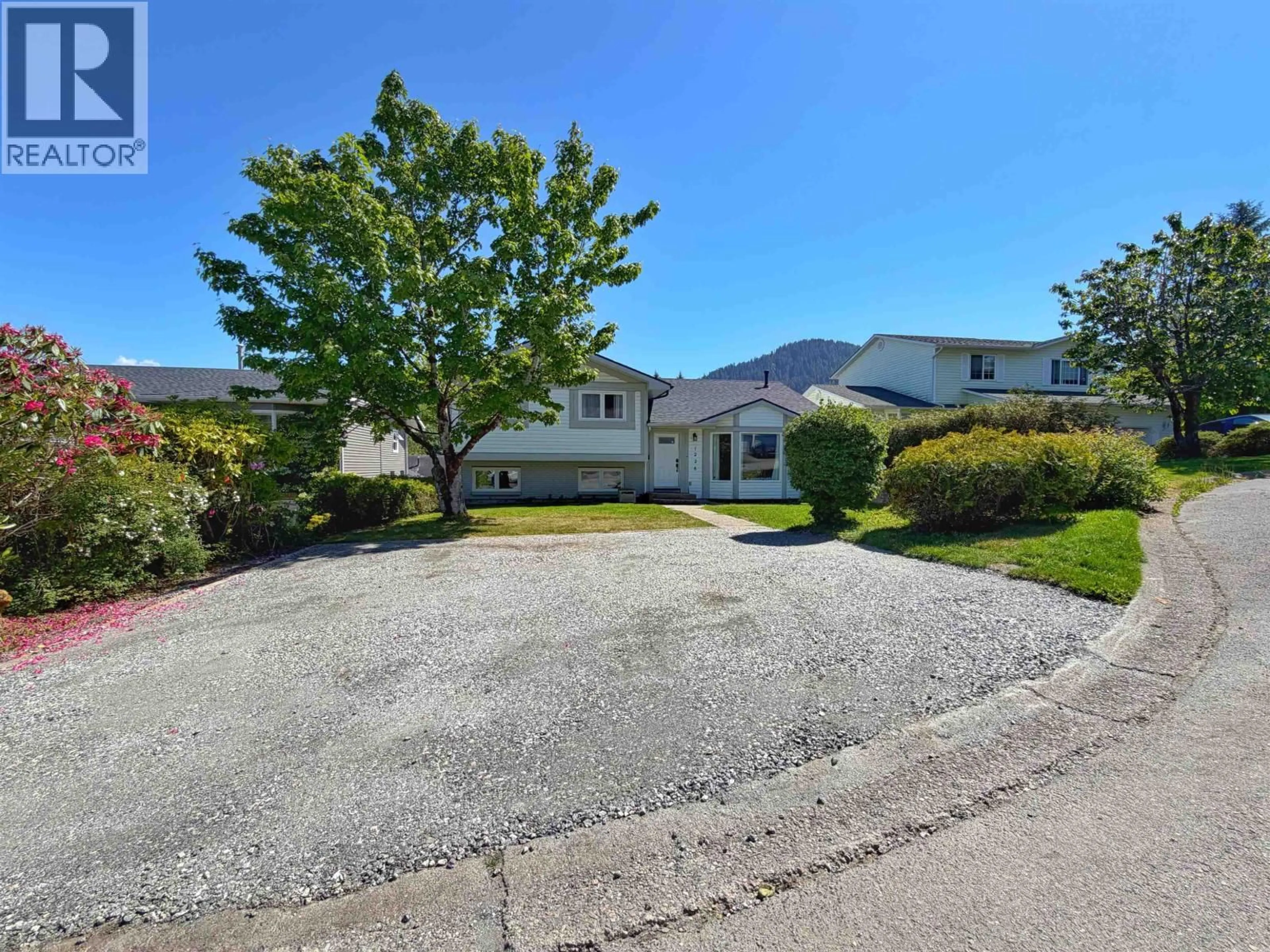 A pic from outside/outdoor area/front of a property/back of a property/a pic from drone, unknown for 1228 7TH AVENUE, Prince Rupert British Columbia V8J4N2