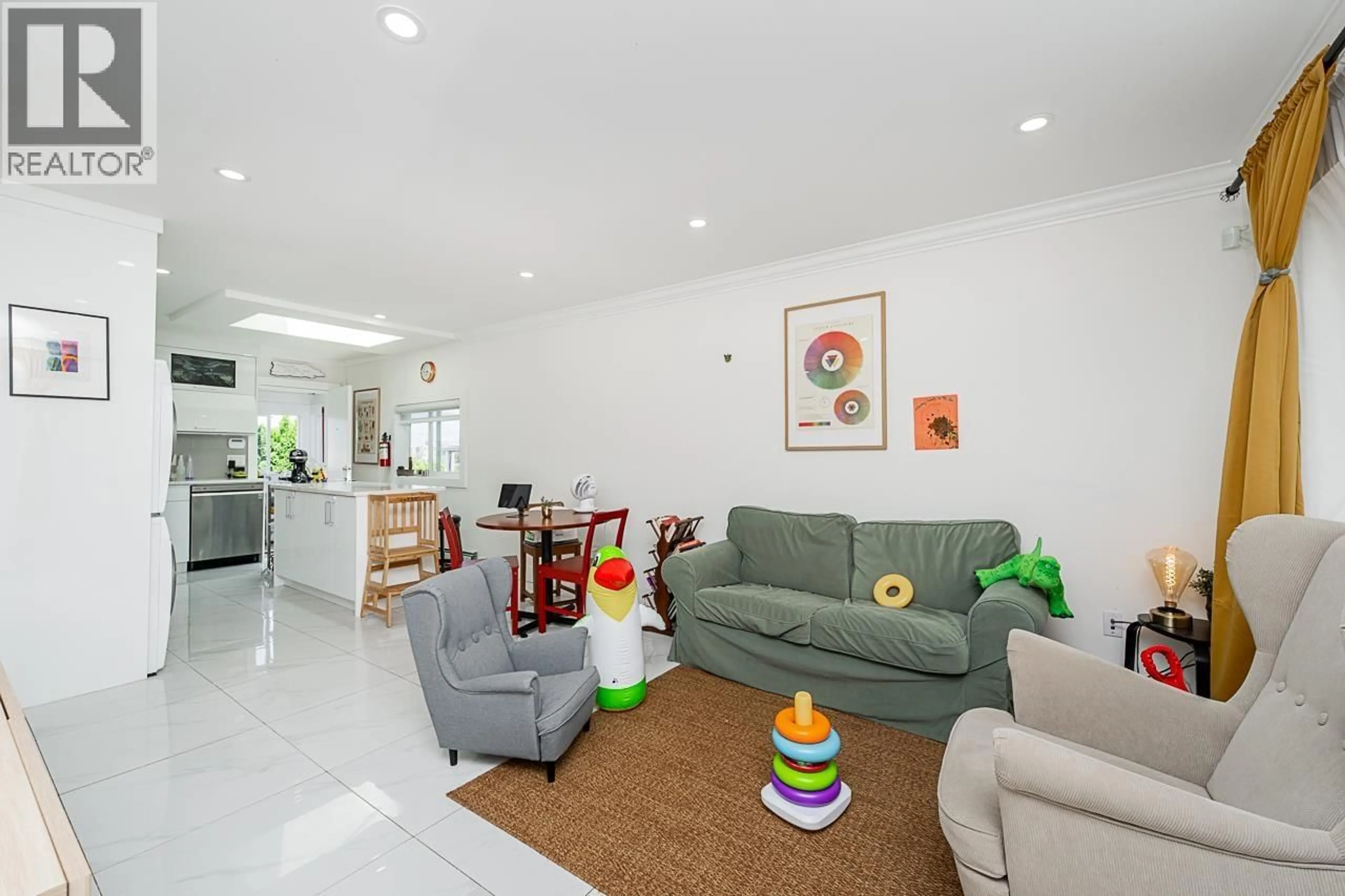 Living room with furniture, unknown for 2843 5TH AVENUE, Vancouver British Columbia V5M1N4