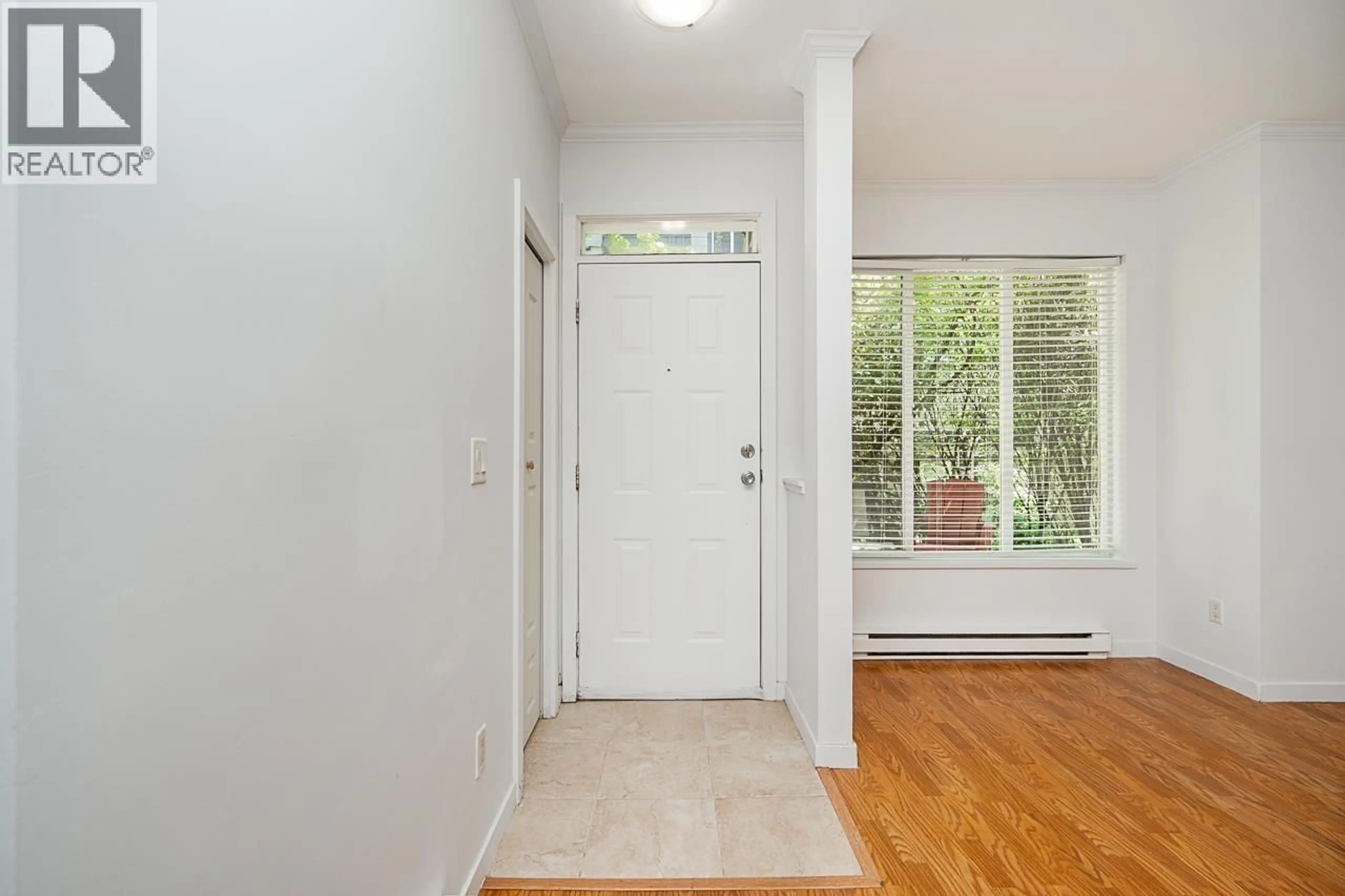 Indoor entryway for 105 - 7000 21ST AVENUE, Burnaby British Columbia V5E4P1