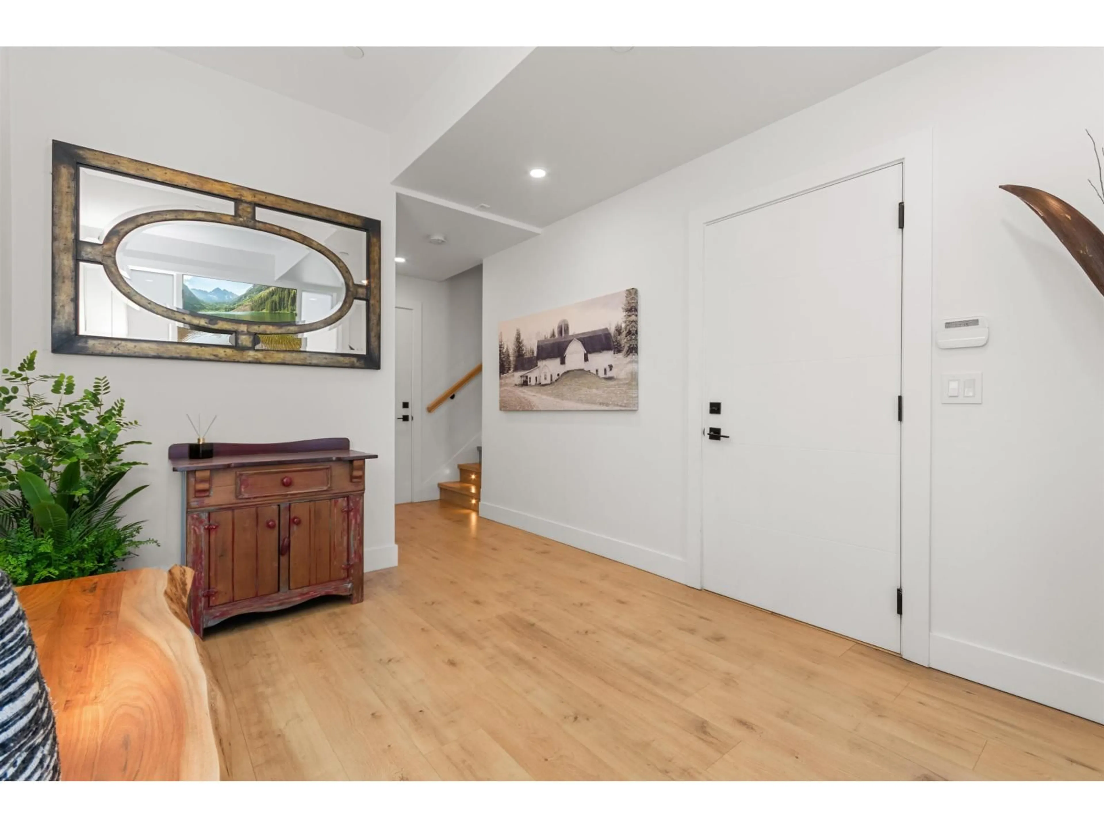 Indoor entryway for 35 - 5248 GOLDSPRING PLACE, Chilliwack British Columbia V2R5S5