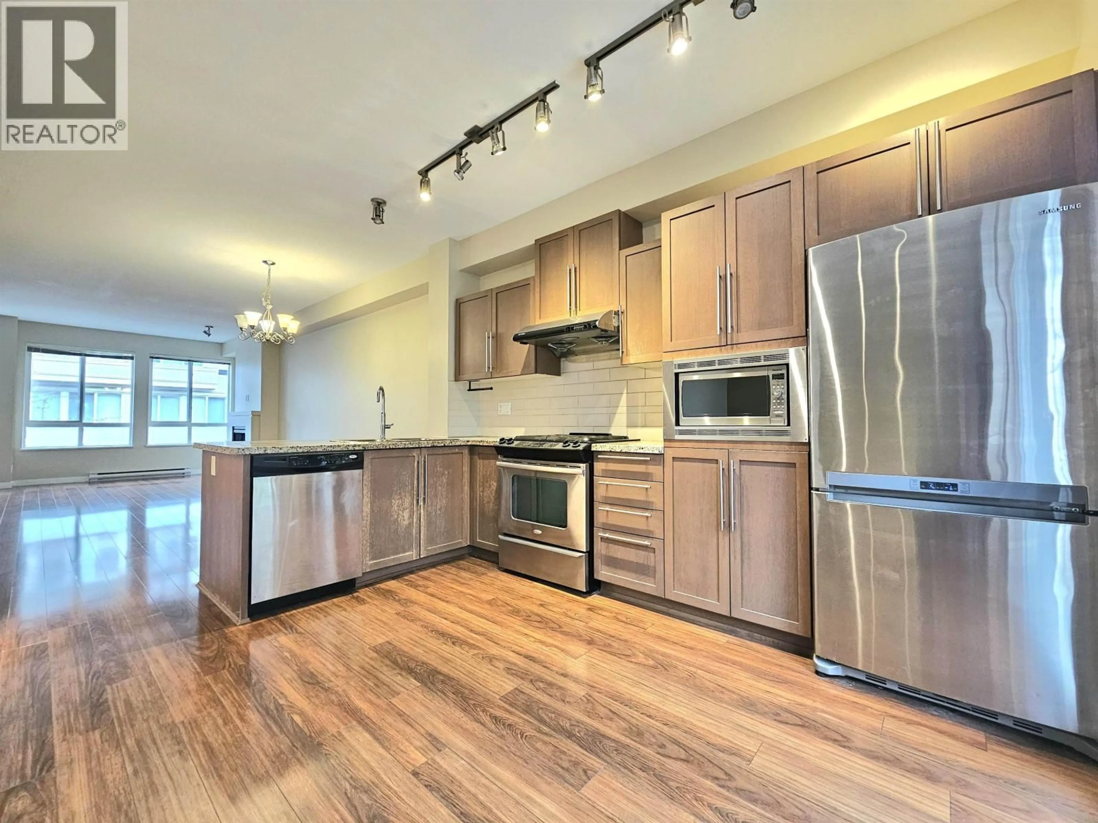 Open concept kitchen, wood/laminate floor for 97 - 1125 KENSAL PLACE, Coquitlam British Columbia V3B0G3