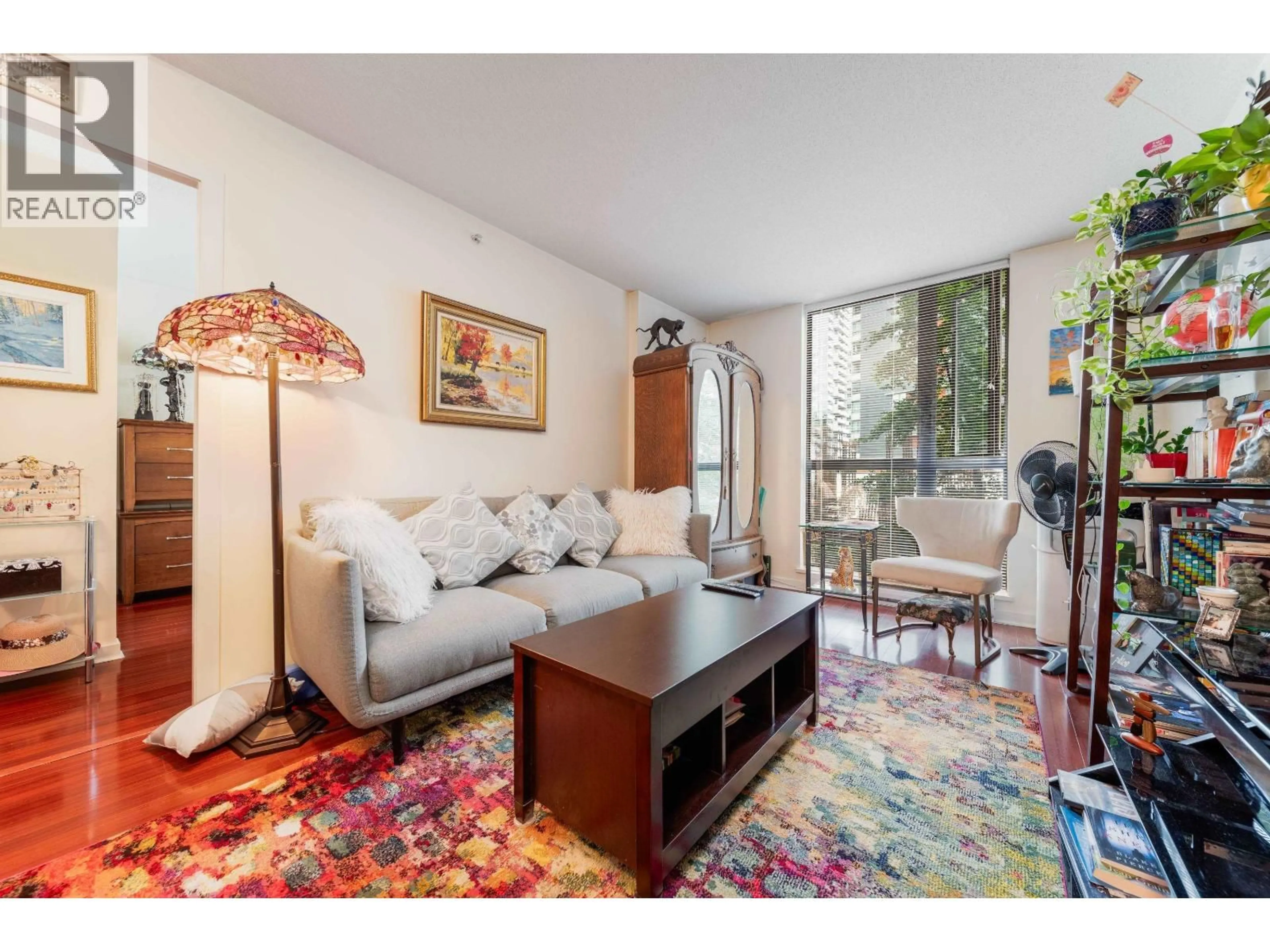 Living room with furniture, unknown for 304 - 1295 RICHARDS STREET, Vancouver British Columbia V6B1B7