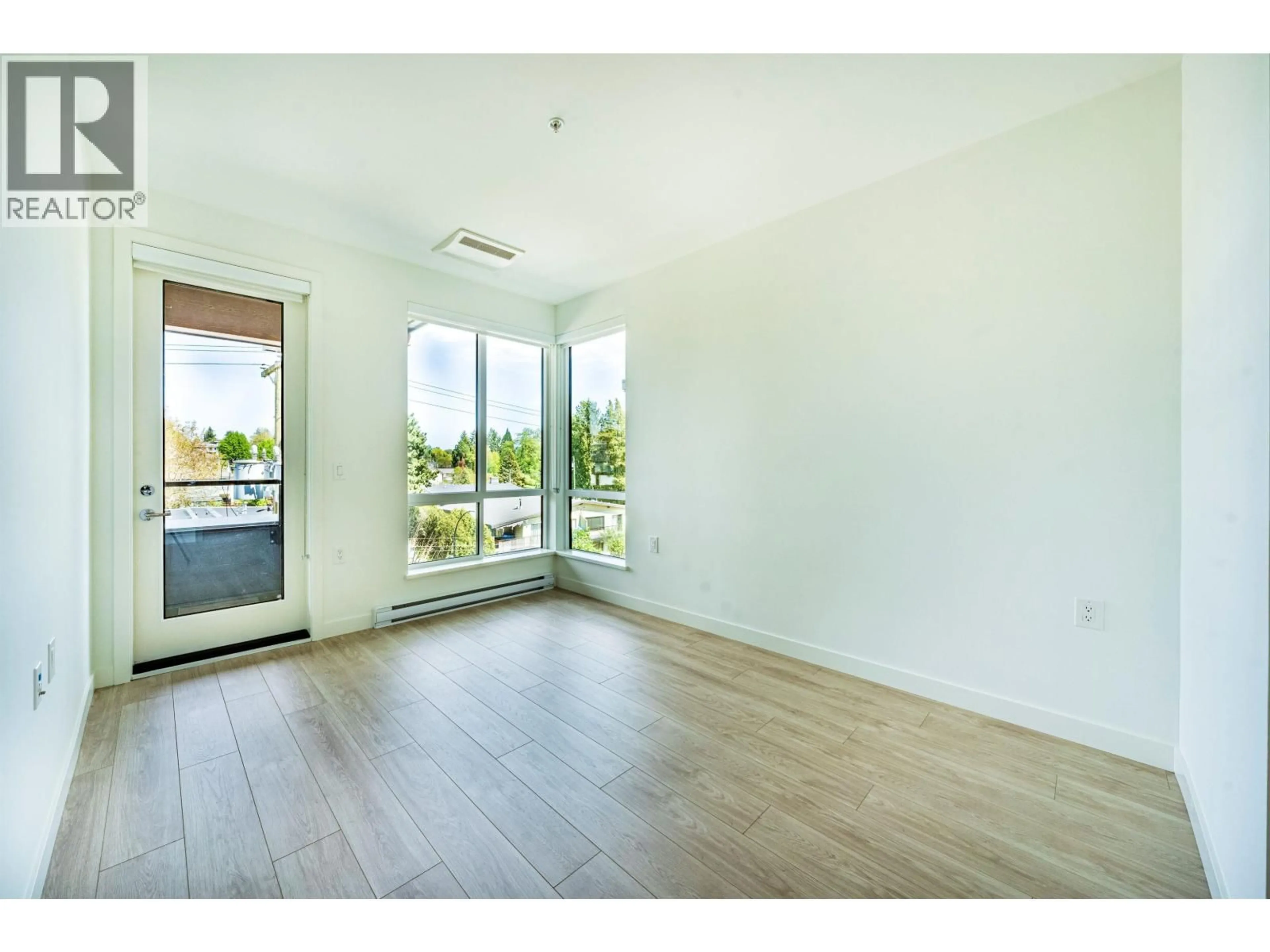 A pic of a room for 406 - 7599 15TH STREET, Burnaby British Columbia V3N0H9