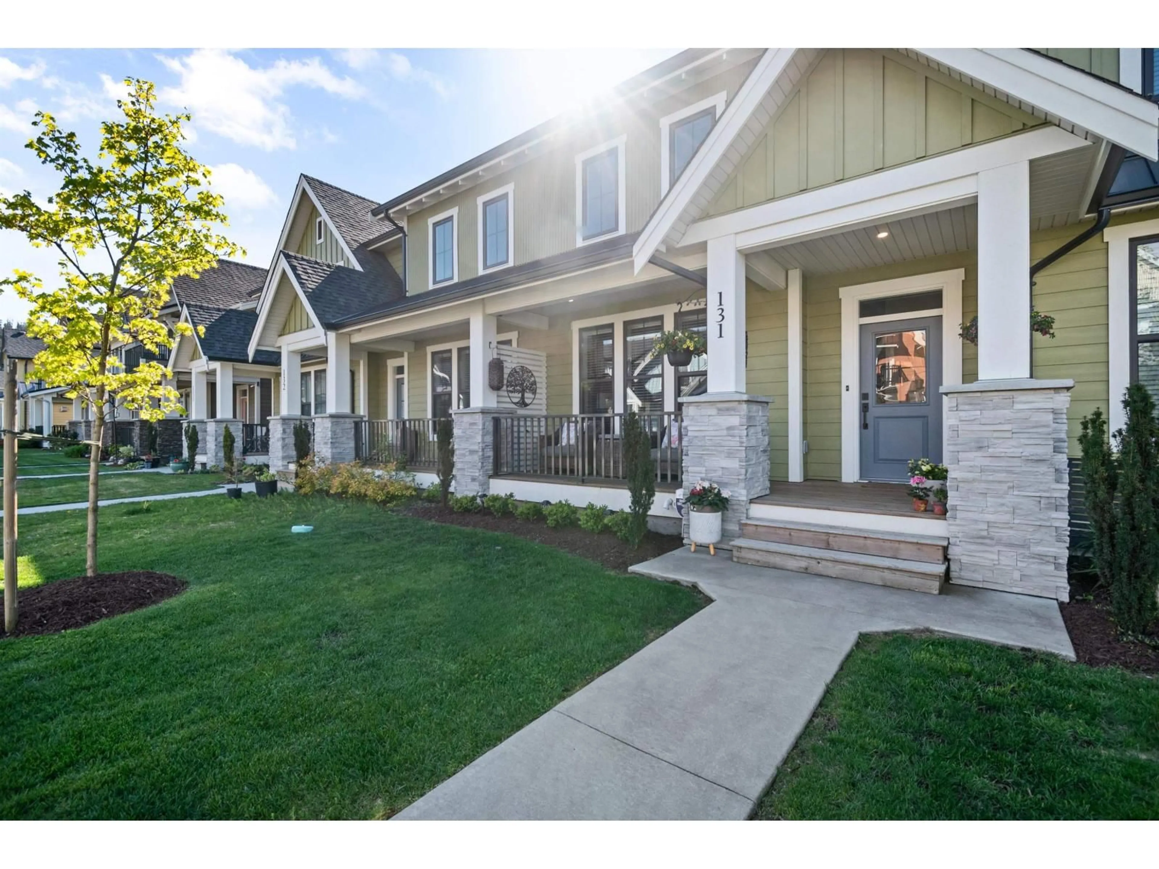 Home with vinyl exterior material, street for 131 - 46211 PROMONTORY ROAD, Chilliwack British Columbia V2R6E4