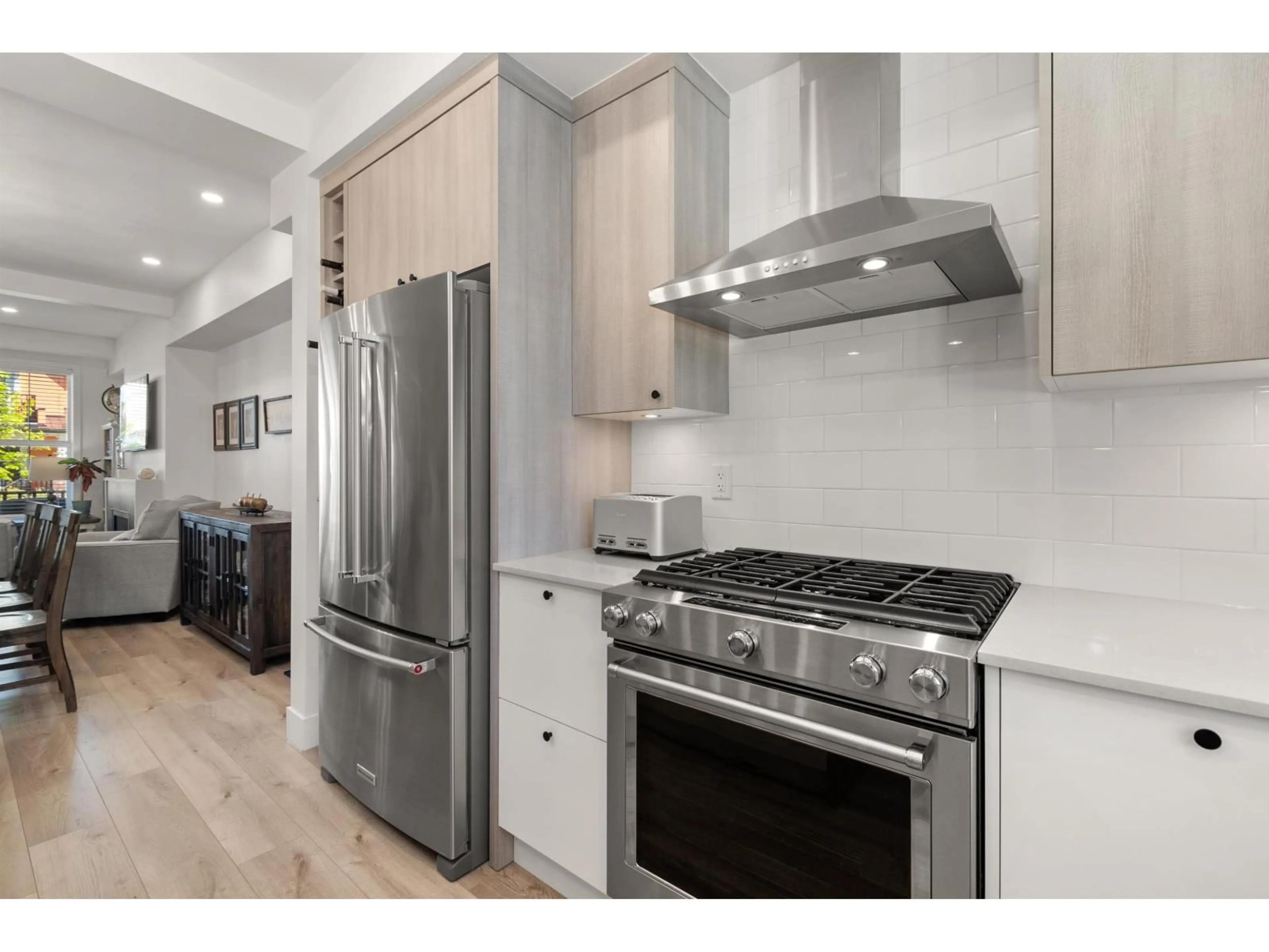 Open concept kitchen, unknown for 131 - 46211 PROMONTORY ROAD, Chilliwack British Columbia V2R6E4