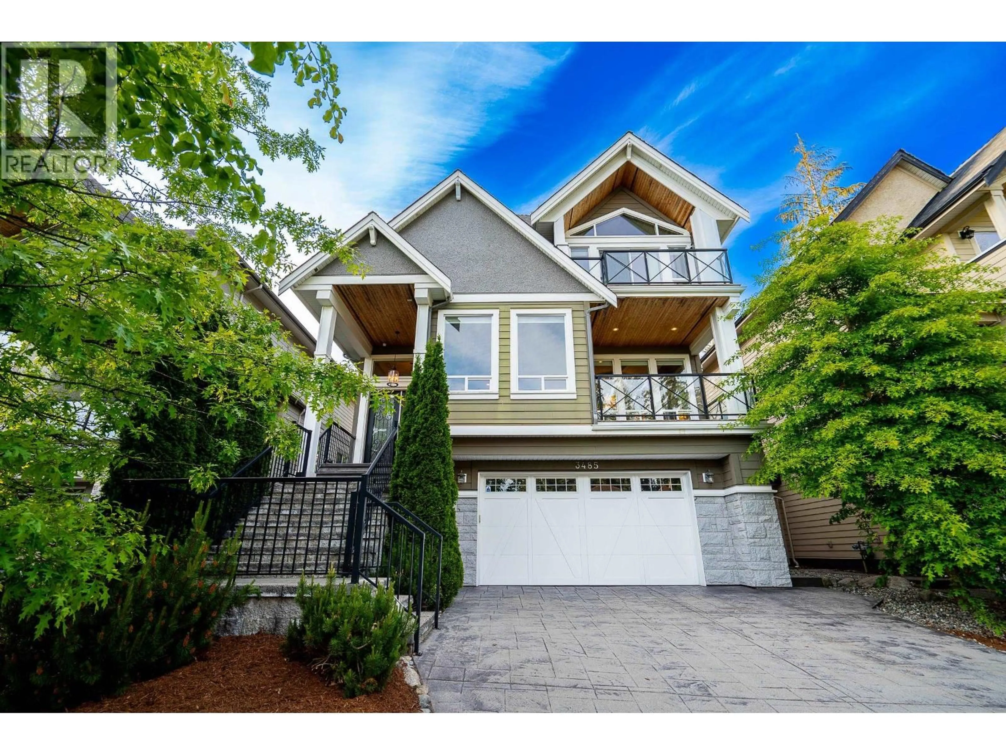 Home with vinyl exterior material, street for 3485 WALES AVENUE, Coquitlam British Columbia V3E0K5