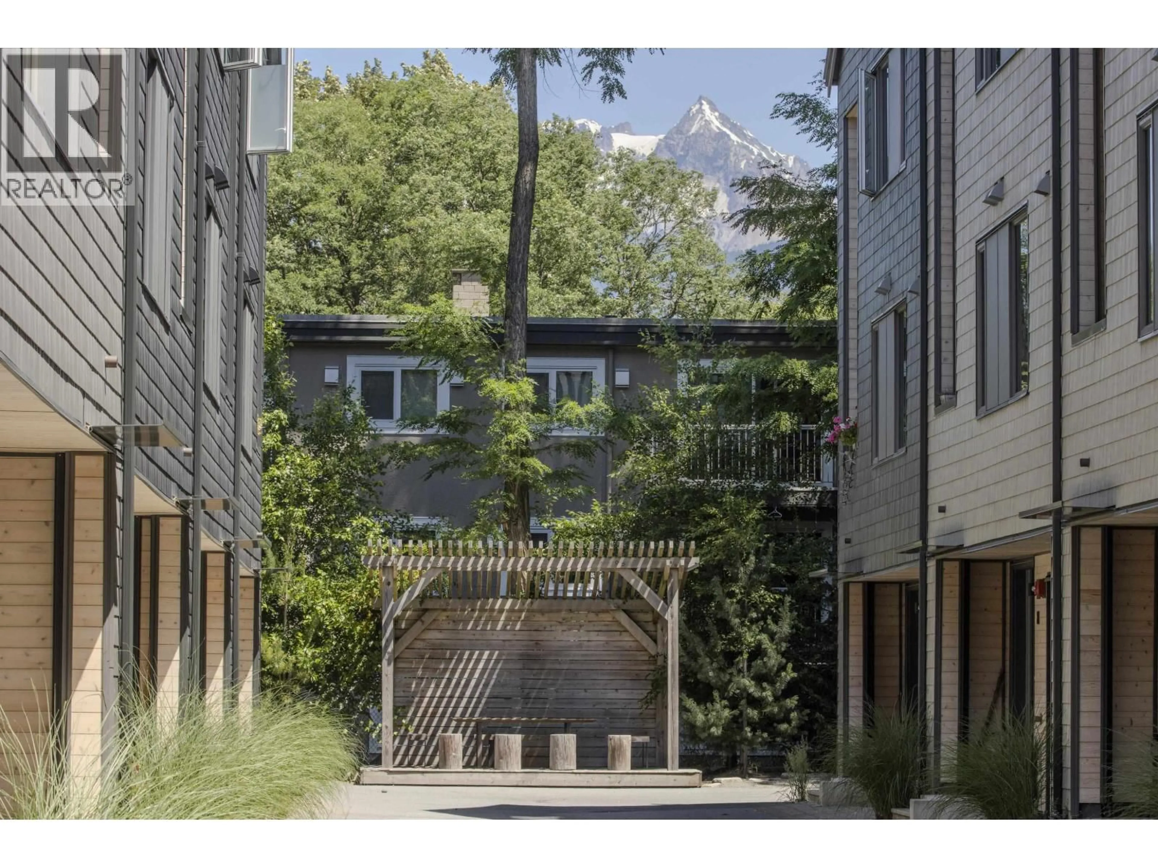 Unknown for 4 - 1089 WILSON CRESCENT, Squamish British Columbia V8B0M4