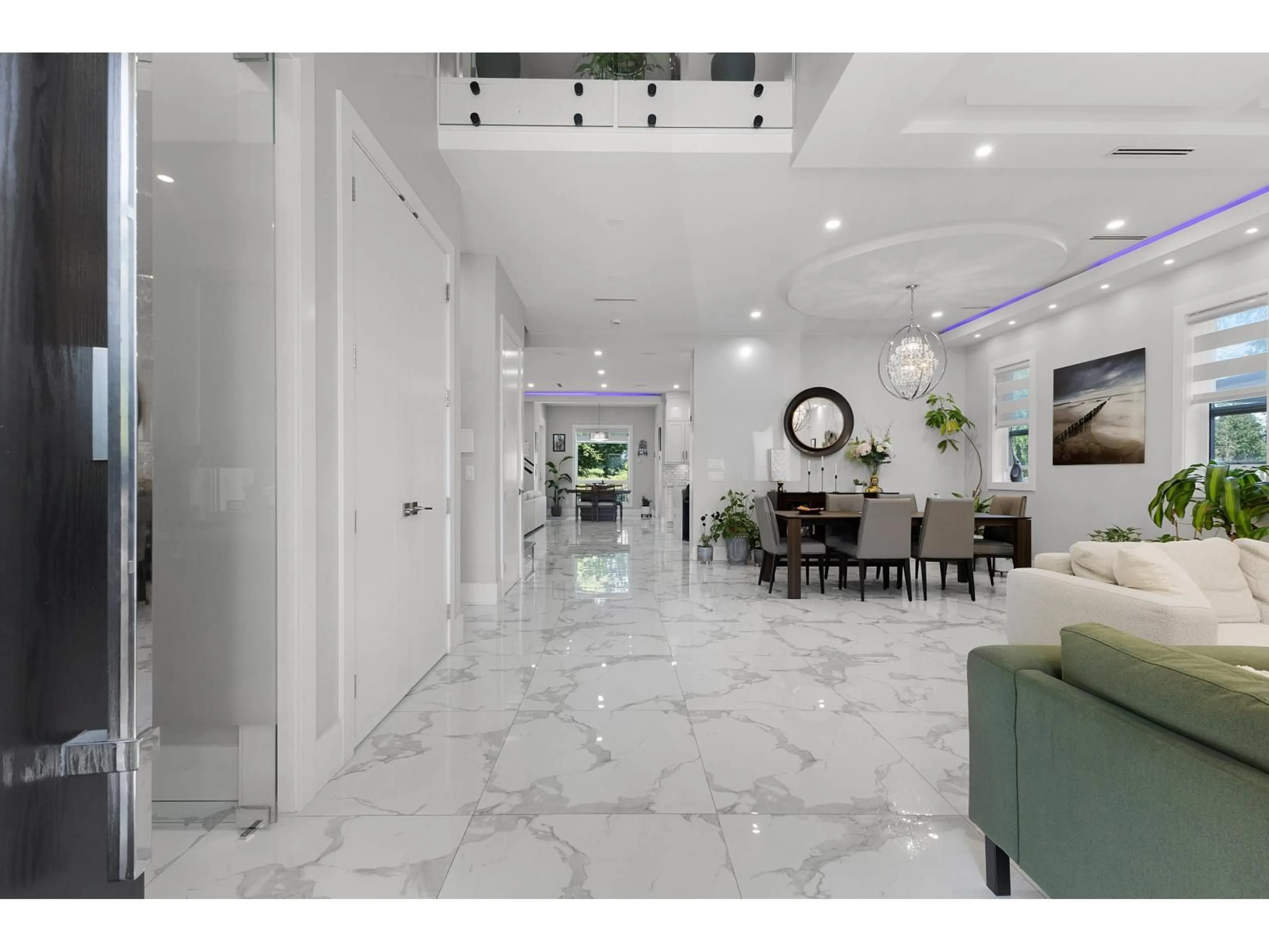 Indoor foyer for 12842 CARLUKE CRESCENT, Surrey British Columbia V3V6R4