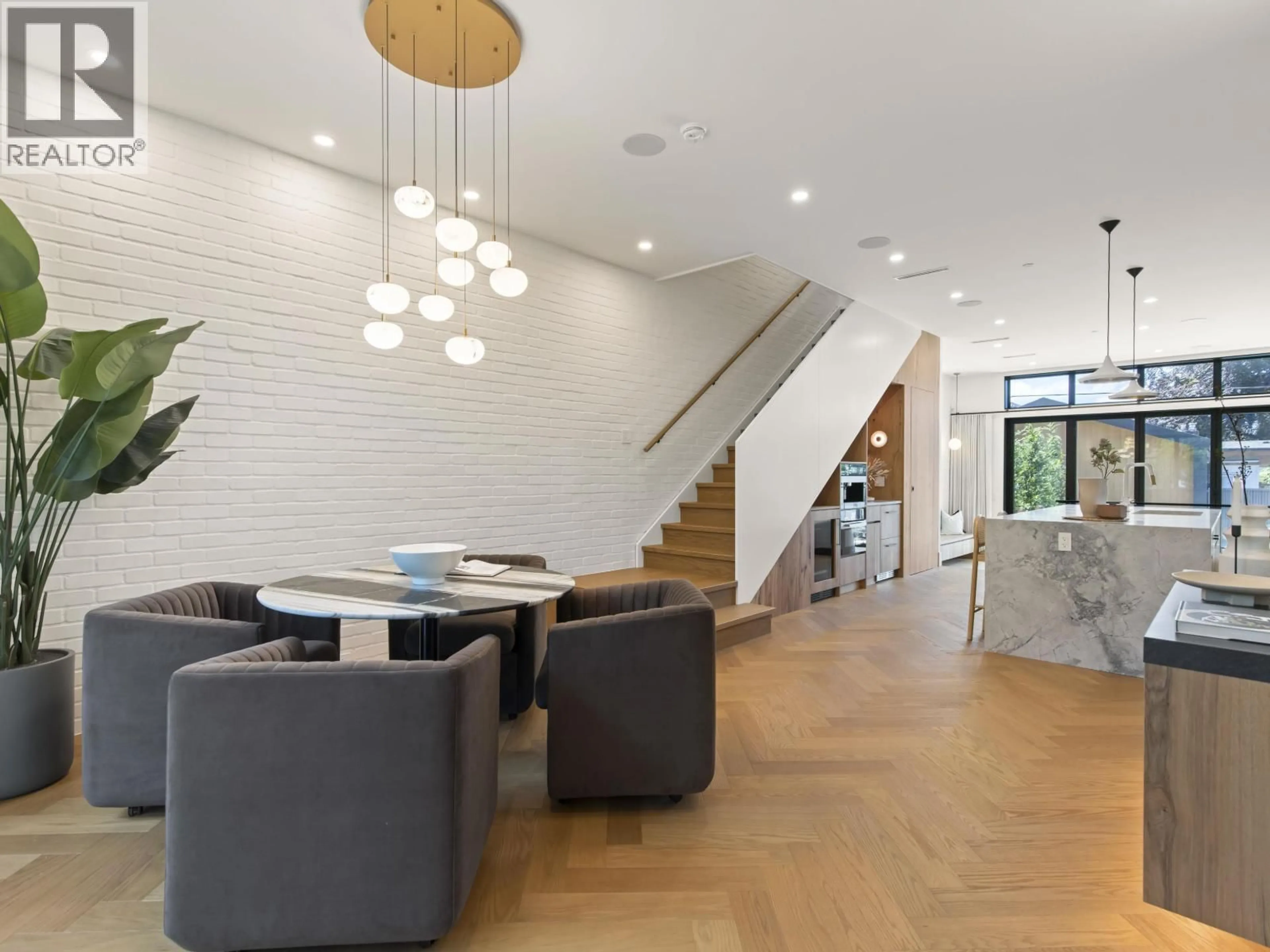 Indoor foyer for 2 - 3768 2ND AVENUE, Vancouver British Columbia V6R1J9