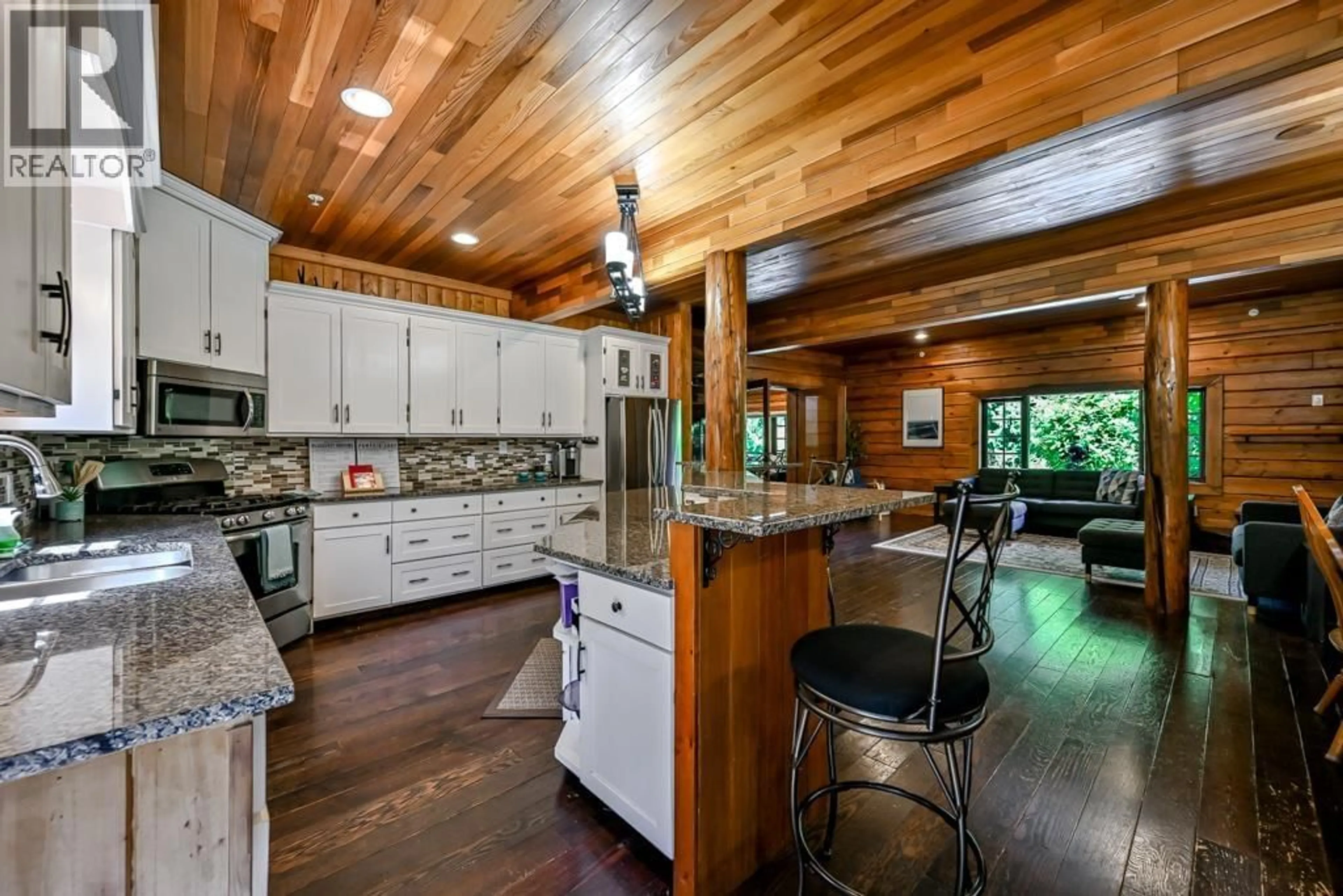 Open concept kitchen, wood/laminate floor for 11267 PALMER ROLPH STREET, Maple Ridge British Columbia V2W1H1
