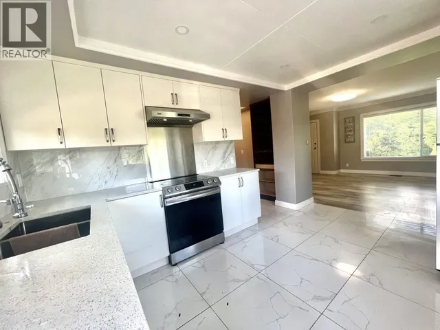 17382 FORD ROAD DETOUR, Pitt Meadows 5