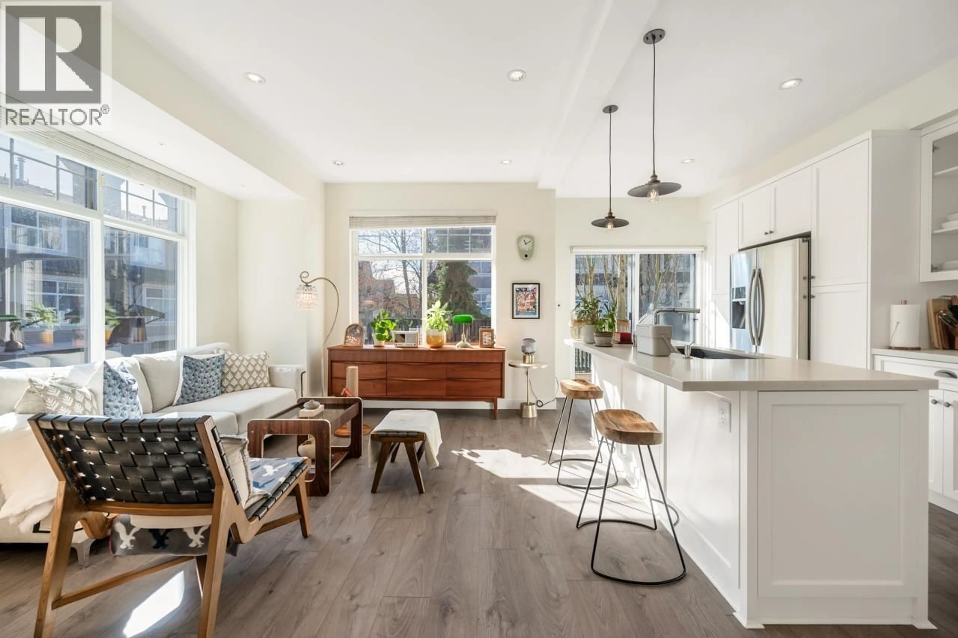 Open concept kitchen, unknown for 18 - 6888 ROBSON DRIVE, Richmond British Columbia V7C5T6