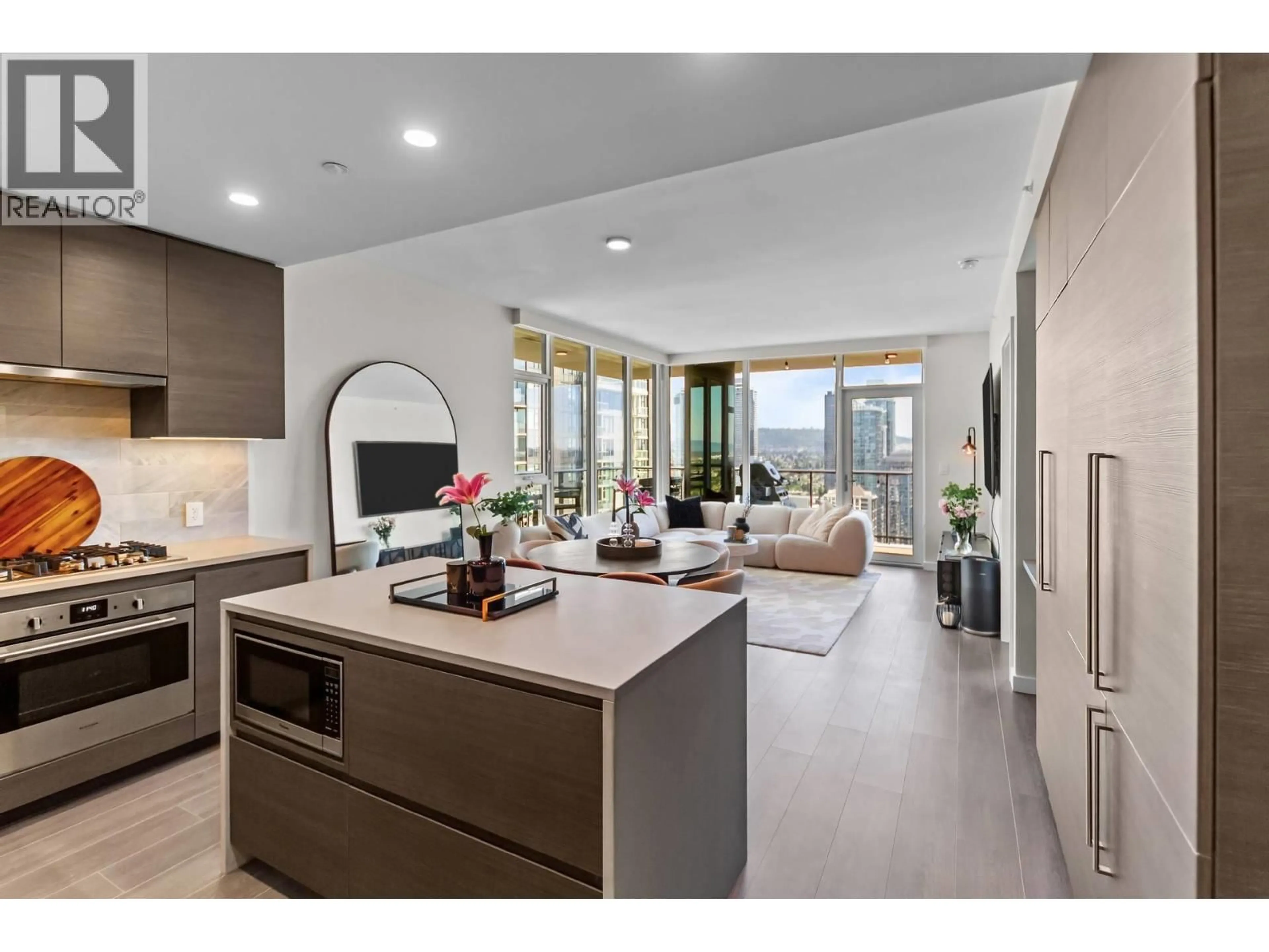 Open concept kitchen, ceramic/tile floor for 3801 - 2186 GILMORE AVENUE, Burnaby British Columbia V5C0N7