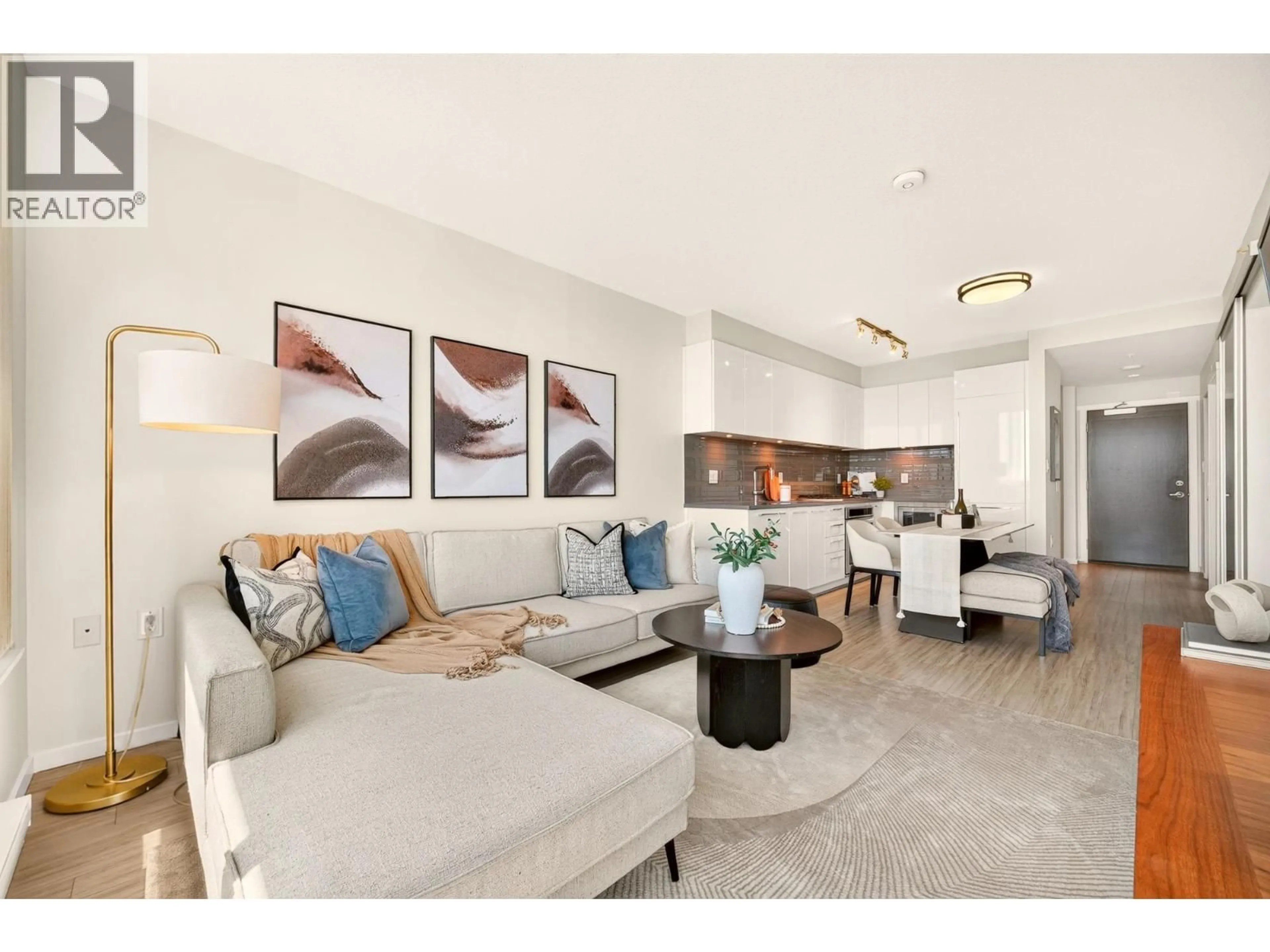 Living room with furniture, unknown for 503 - 6658 DOW AVENUE, Burnaby British Columbia V5H0C7