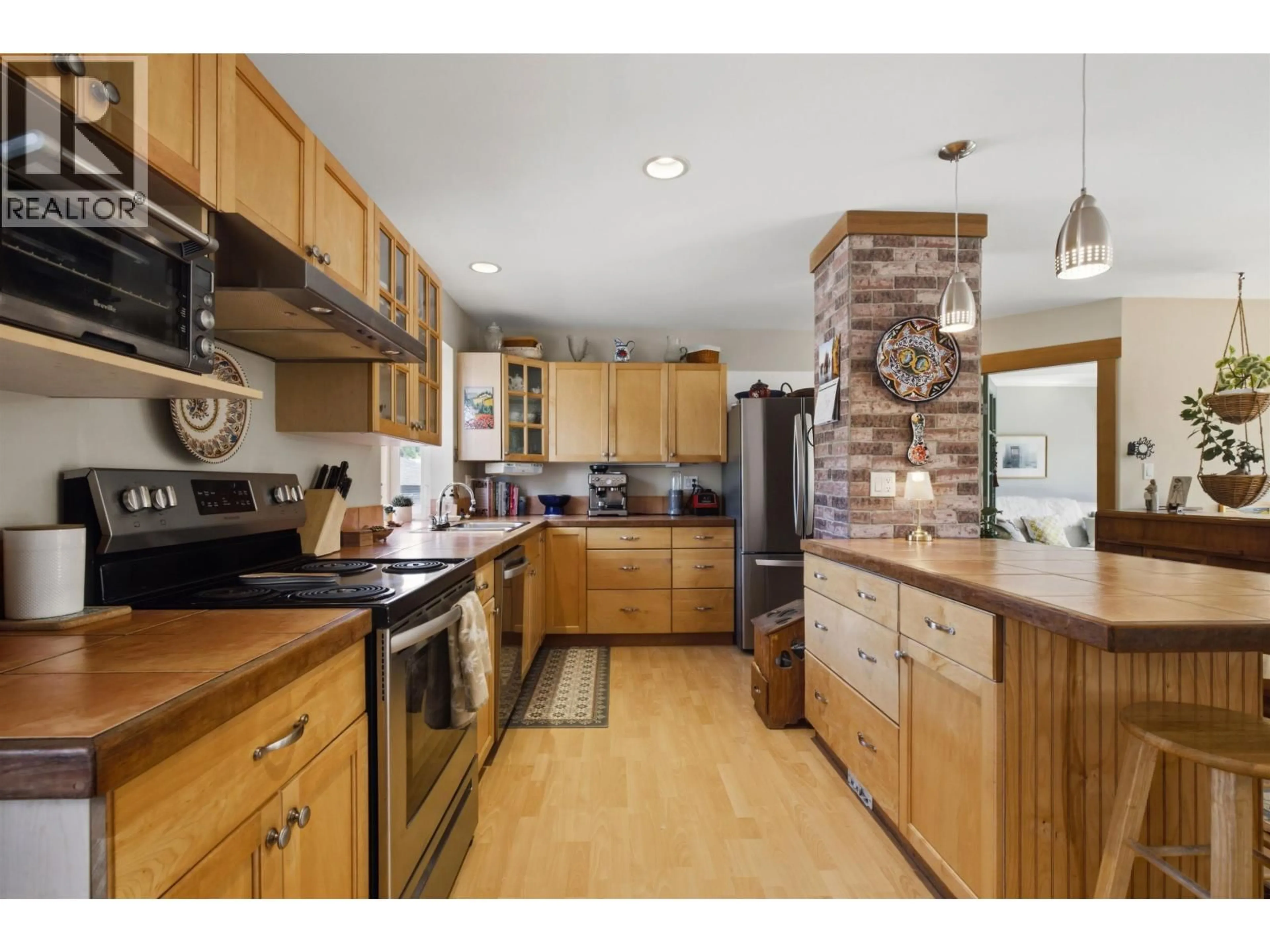 Open concept kitchen, unknown for 766 9TH AVENUE, Williams Lake British Columbia V2G2K8