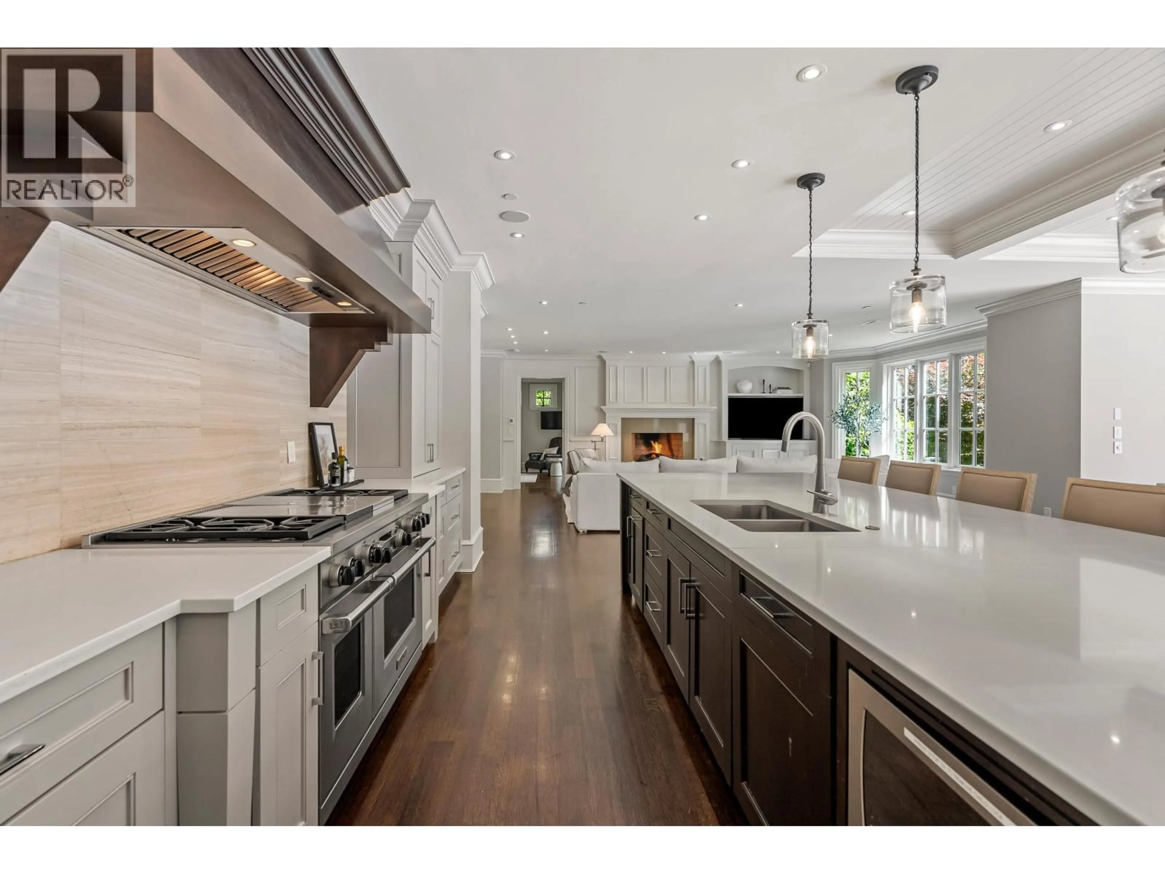 Open concept kitchen, ceramic/tile floor for 2960 PALMERSTON AVENUE, West Vancouver British Columbia V7V2X3