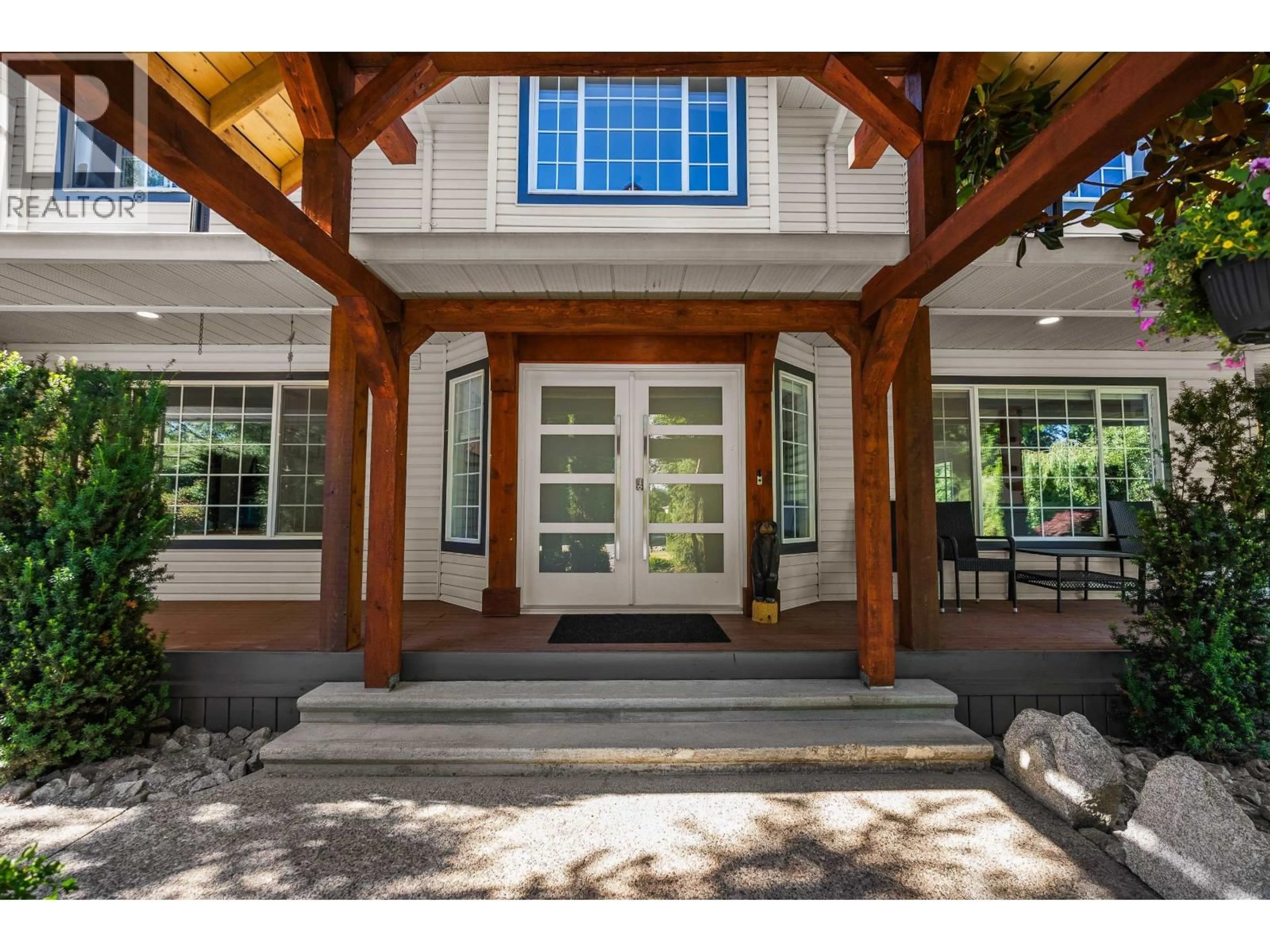 Indoor entryway for 28675 98 AVENUE, Maple Ridge British Columbia V2W1K9