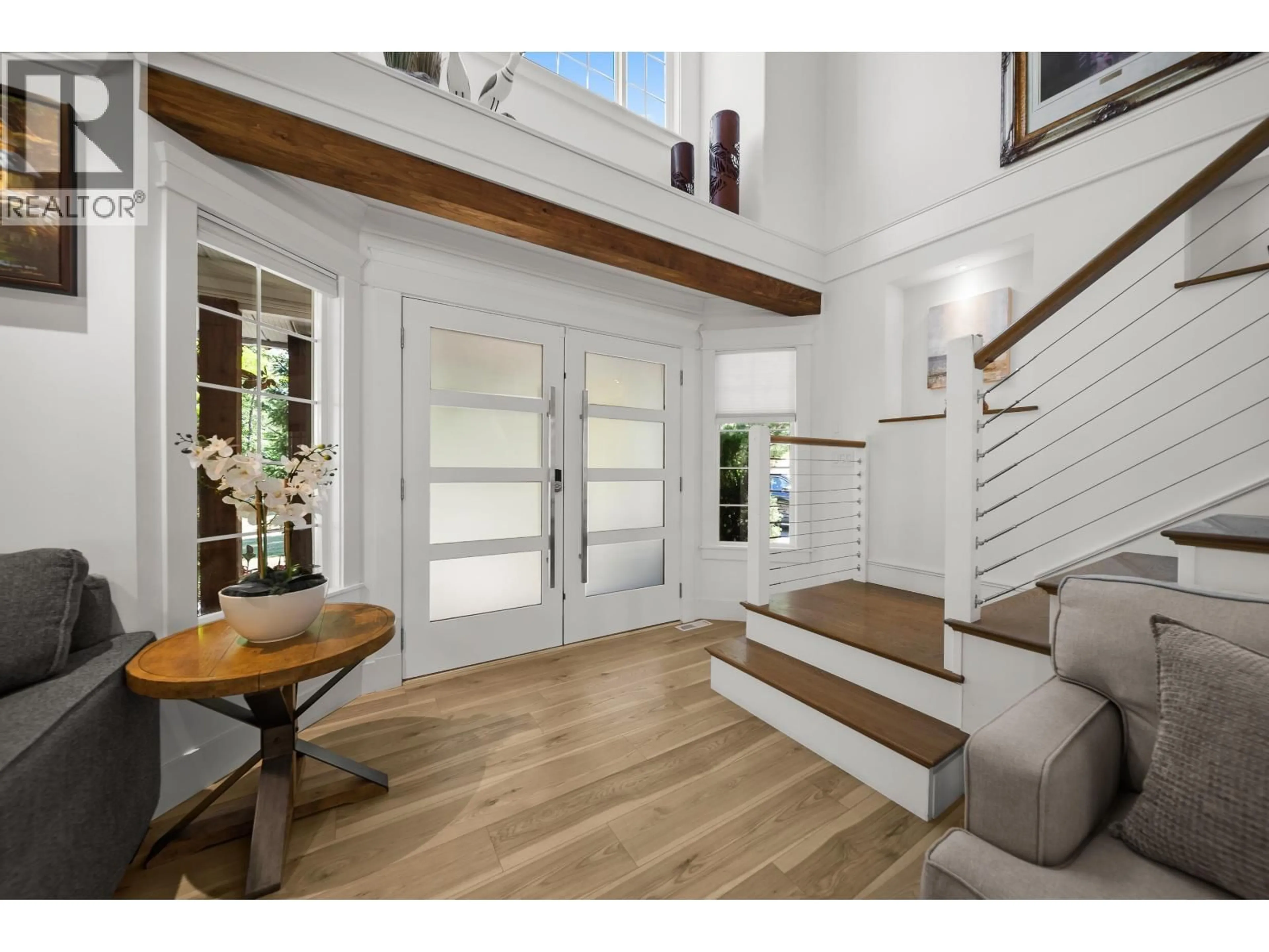 Indoor entryway for 28675 98 AVENUE, Maple Ridge British Columbia V2W1K9