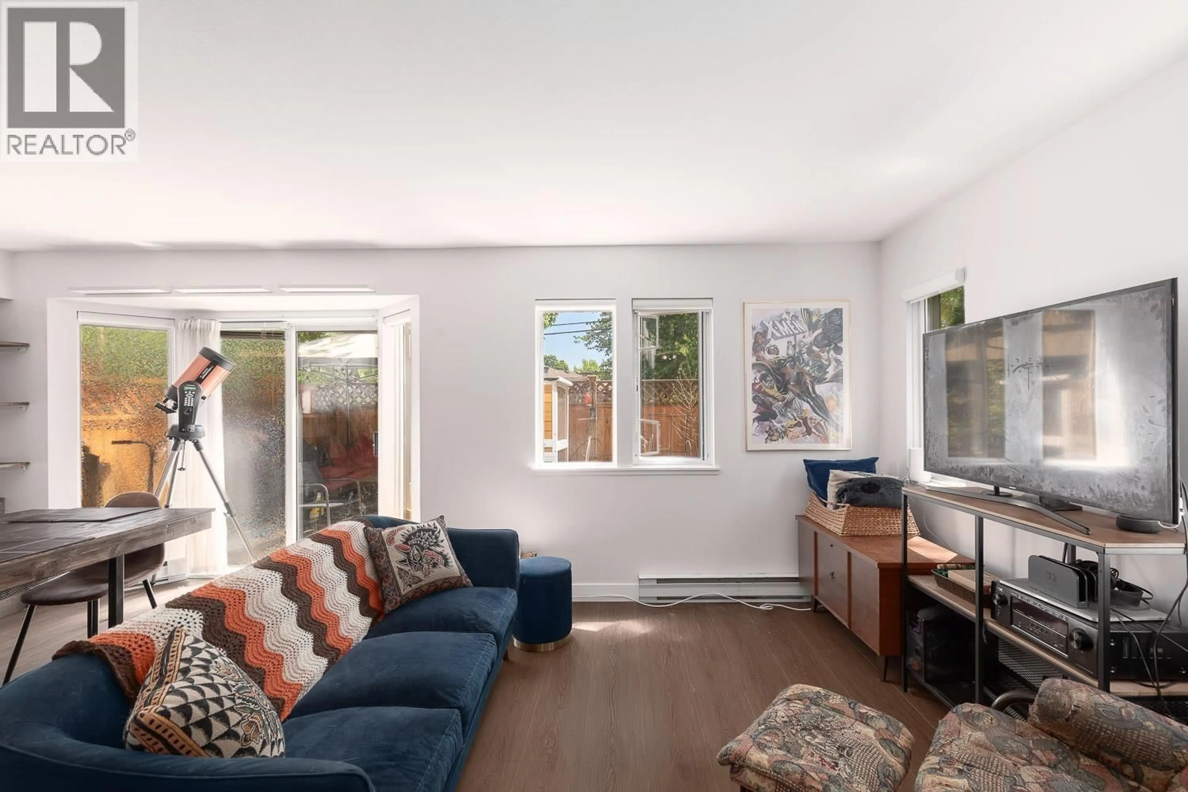Living room with furniture, unknown for 1 - 1215 BRUNETTE AVENUE, Coquitlam British Columbia V3K6W2