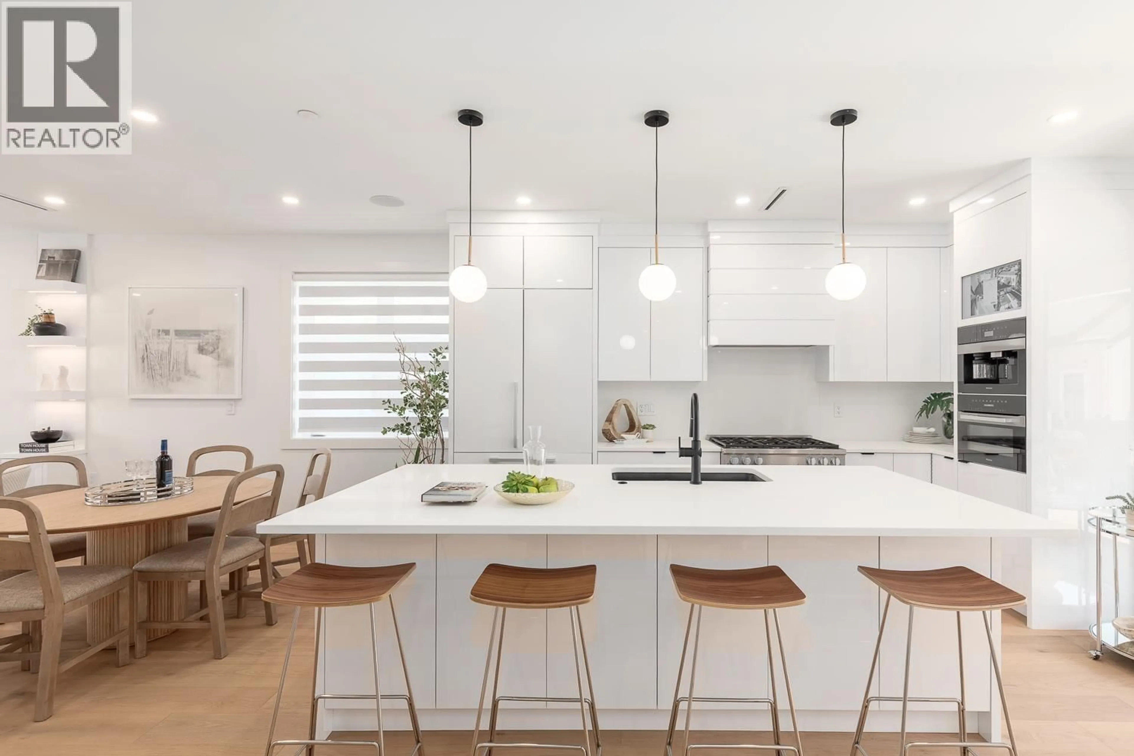 Contemporary kitchen, unknown for 2888 29TH AVENUE, Vancouver British Columbia V6L1Y1