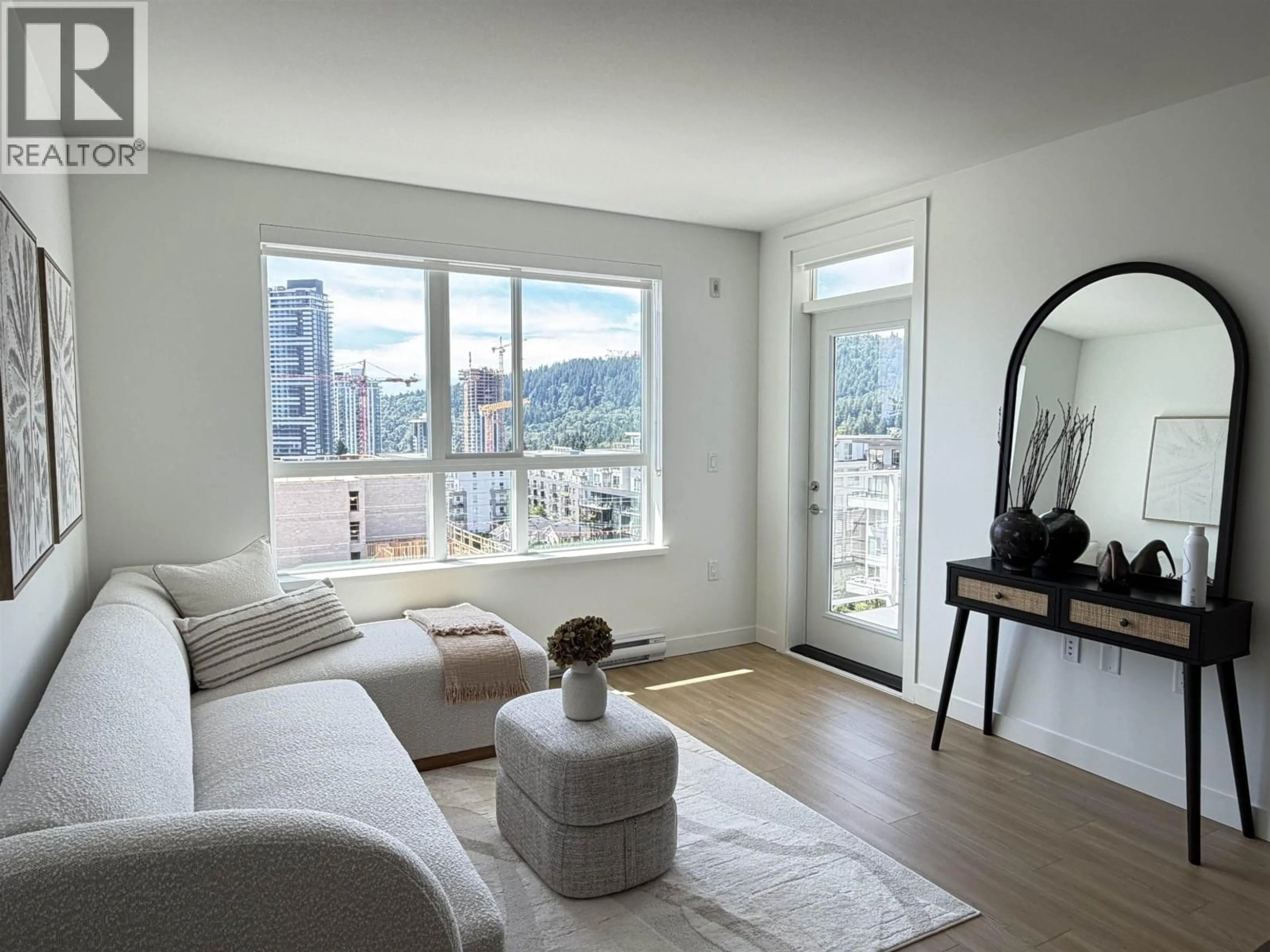Living room with furniture, unknown for 603 - 723 GROVER AVENUE, Coquitlam British Columbia V3J0L9