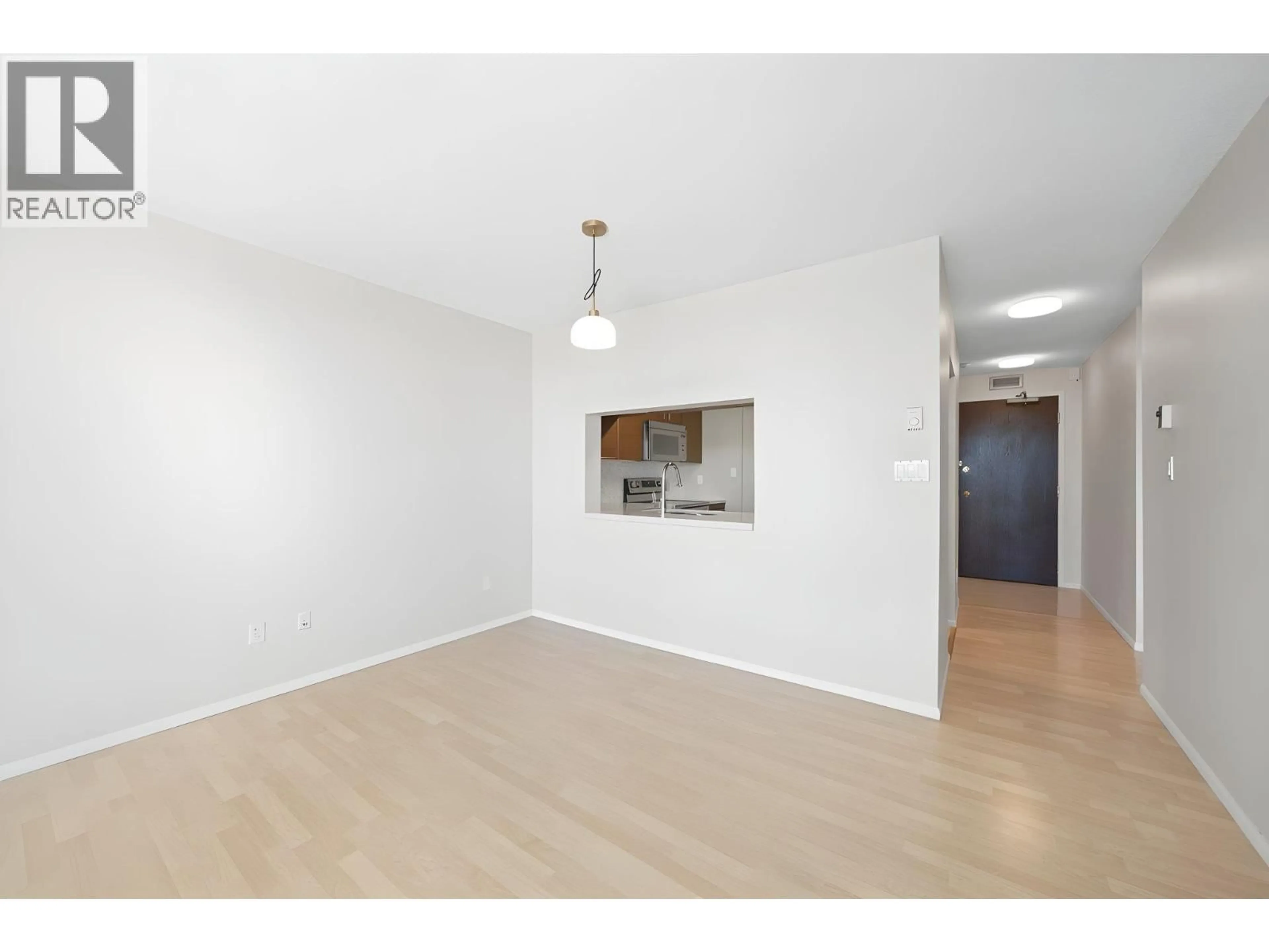 A pic of a room for 701 - 7500 GRANVILLE AVENUE, Richmond British Columbia V6Y3Y6