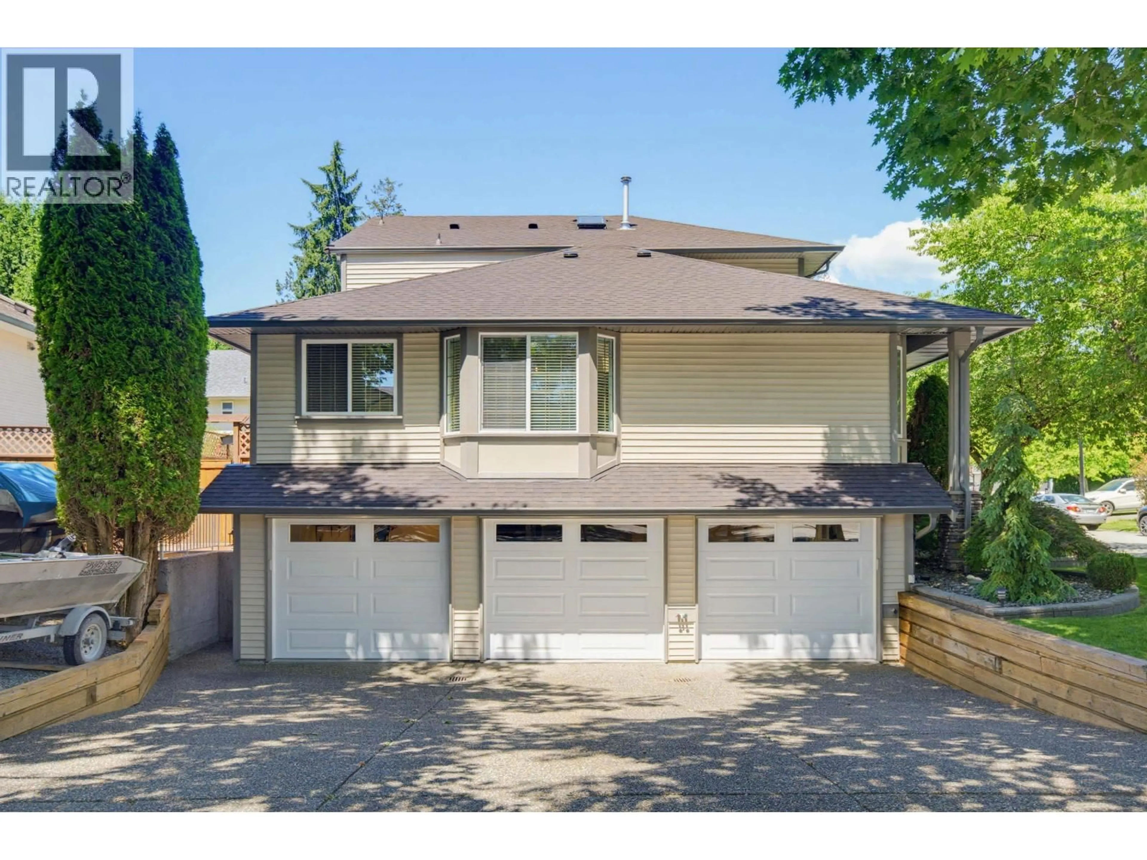 Home with vinyl exterior material, street for 12057 238 STREET, Maple Ridge British Columbia V4R4X4