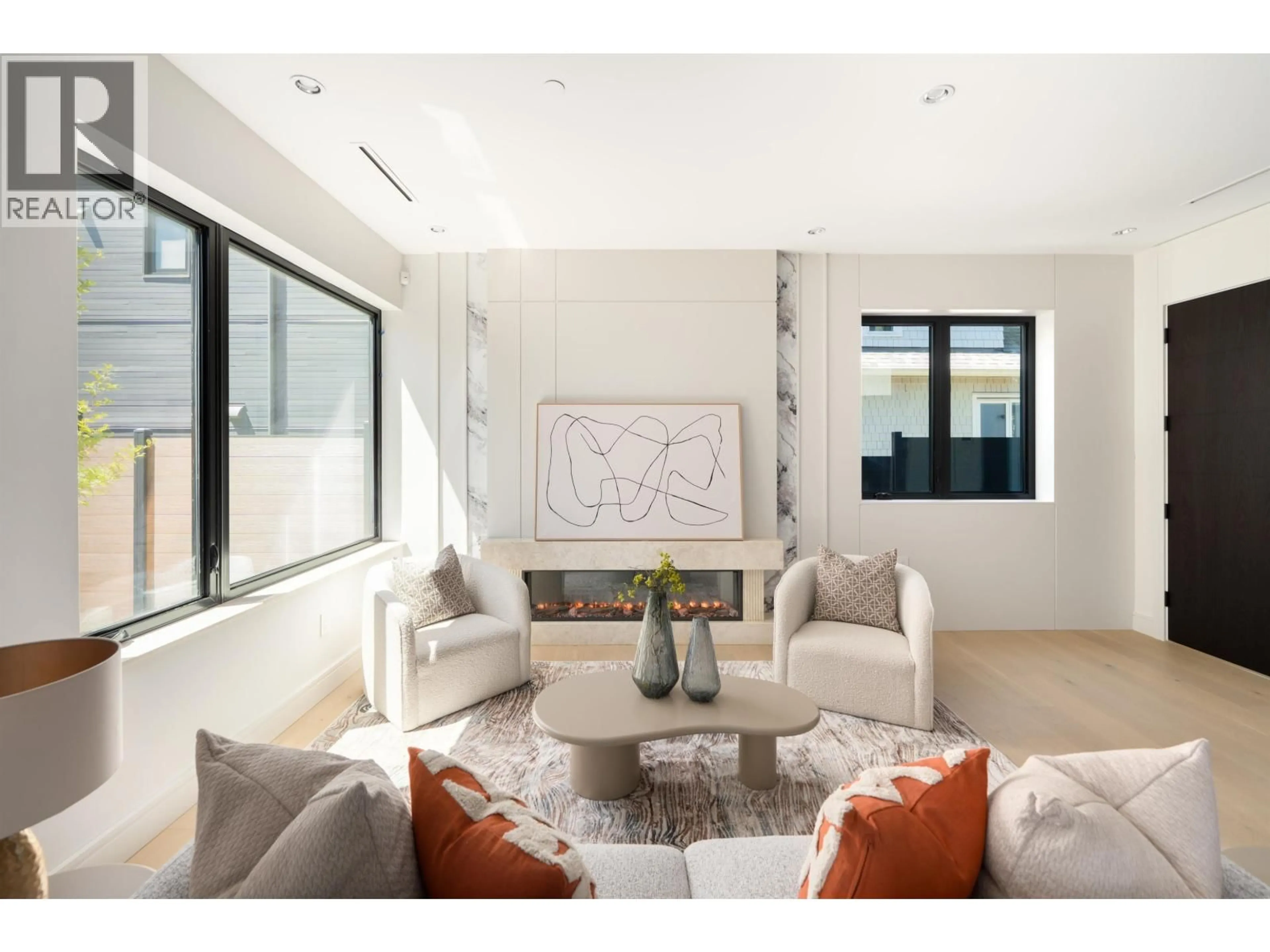 Living room with furniture, unknown for 2 - 1450 30TH AVENUE, Vancouver British Columbia V5N3A2