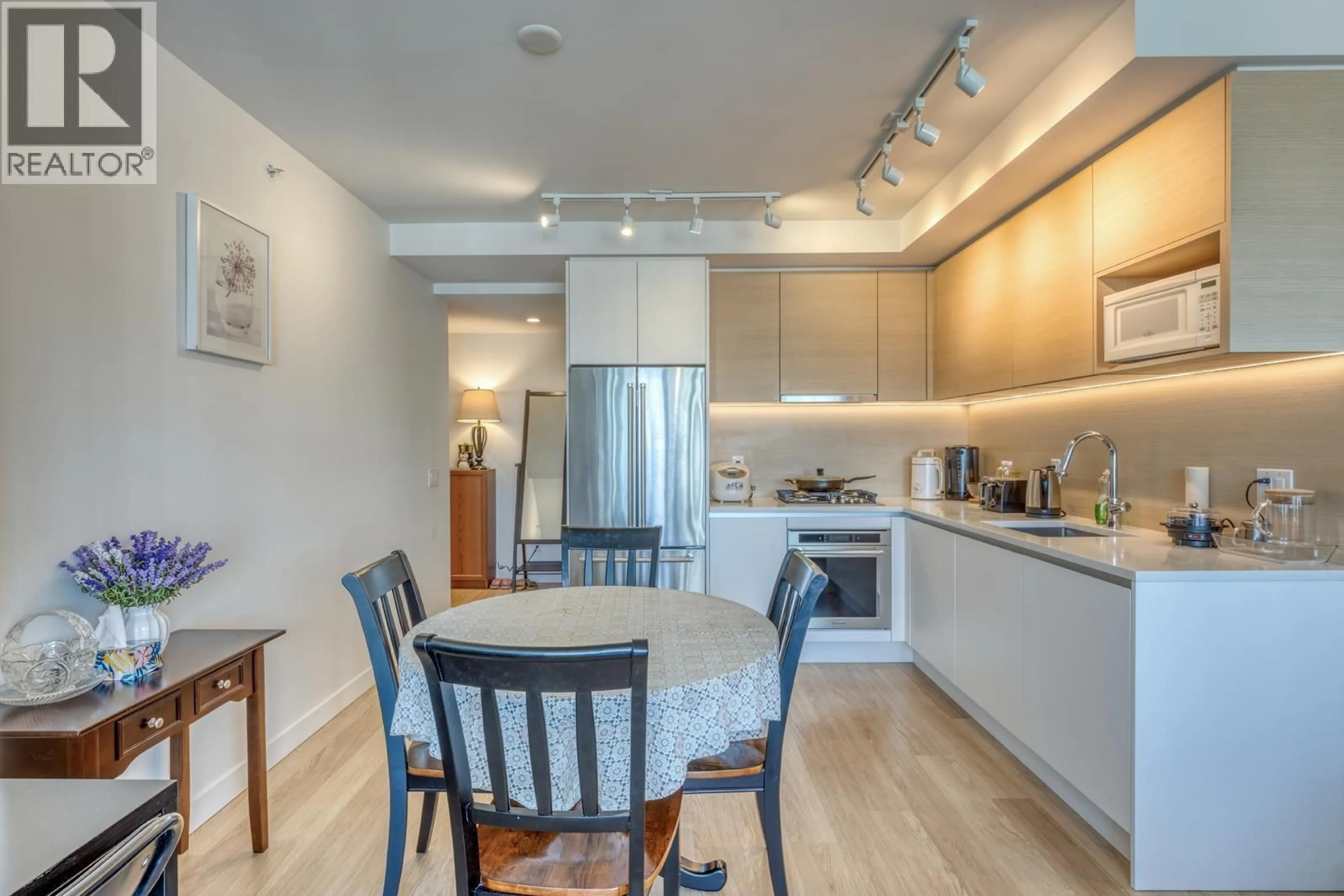 Open concept kitchen, unknown for 1904 - 525 FOSTER AVENUE, Coquitlam British Columbia V3J0H6
