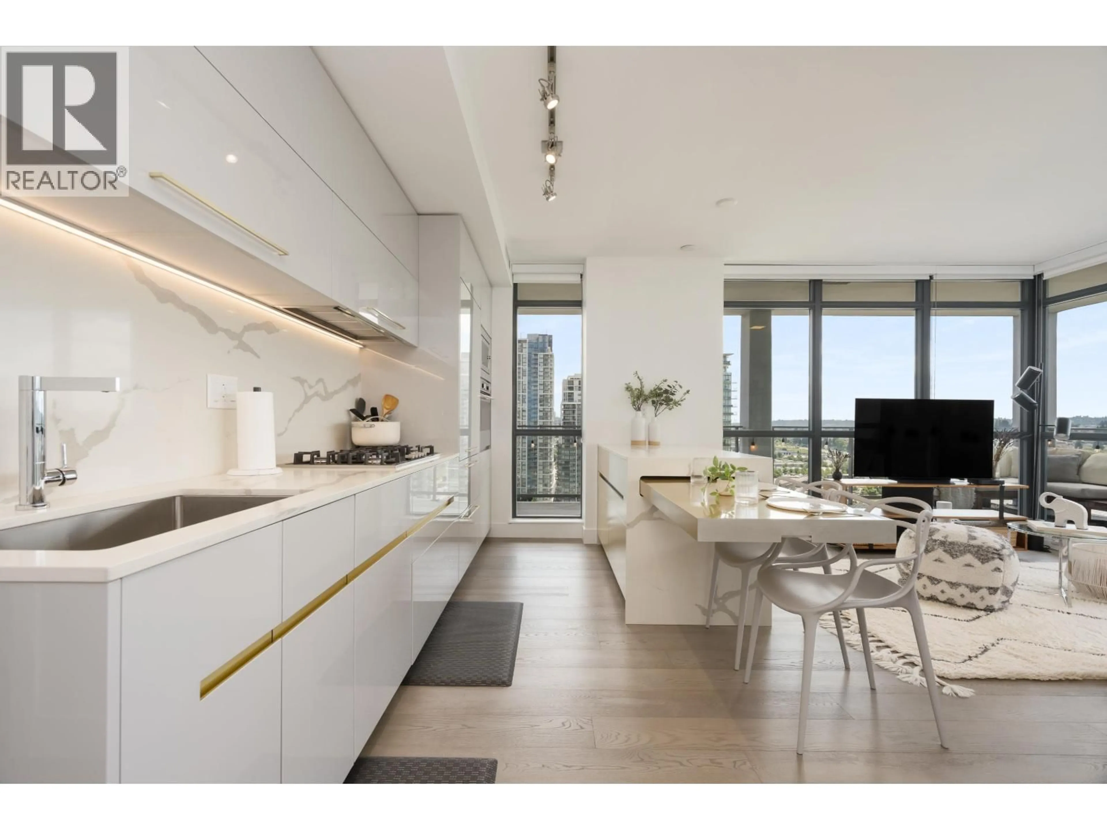 Open concept kitchen, unknown for 1903 - 4488 JUNEAU STREET, Burnaby British Columbia V5C0M4