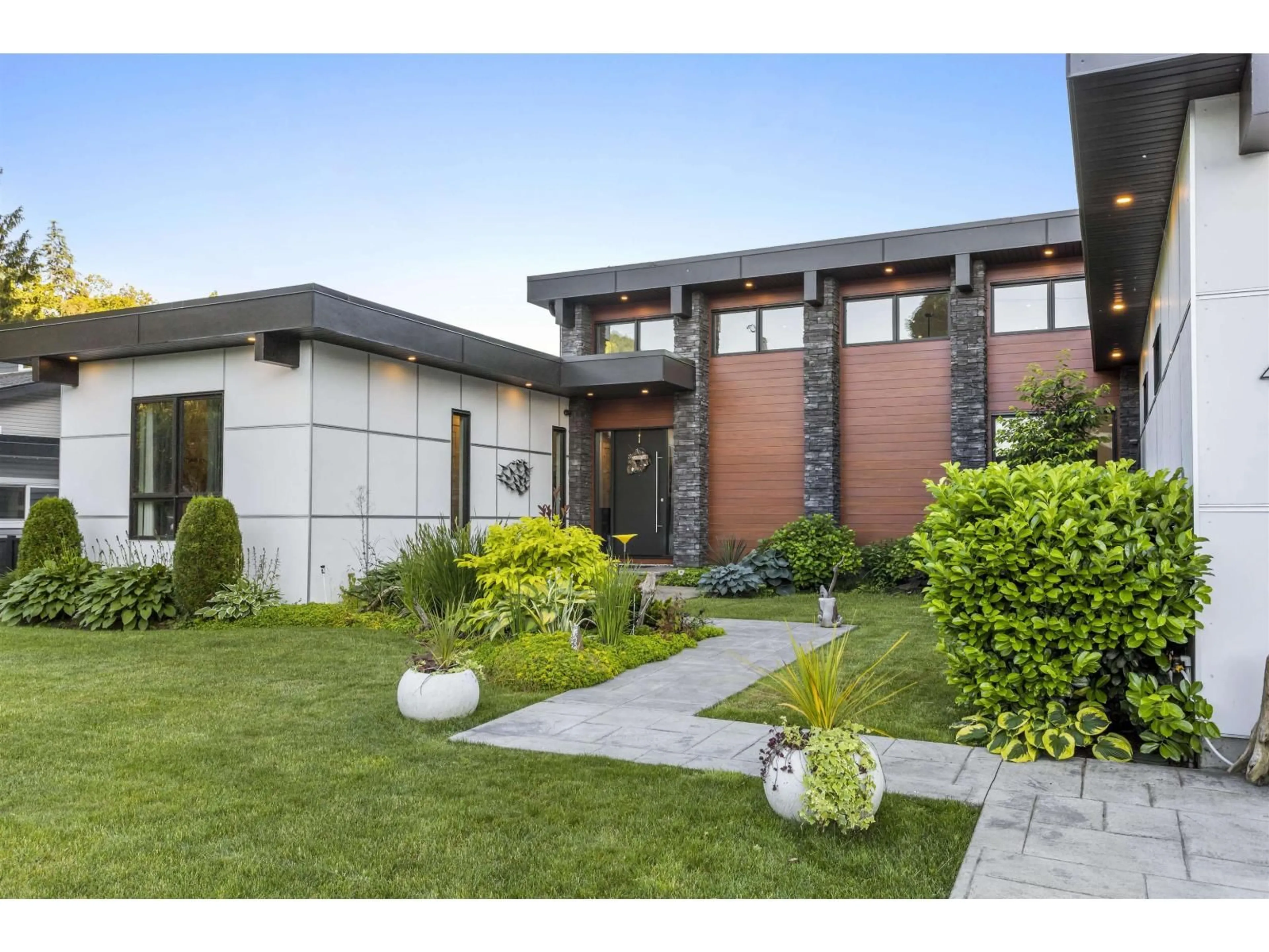Home with brick exterior material, street for 464 ALDER AVENUE, Harrison Hot Springs British Columbia V0M1K0