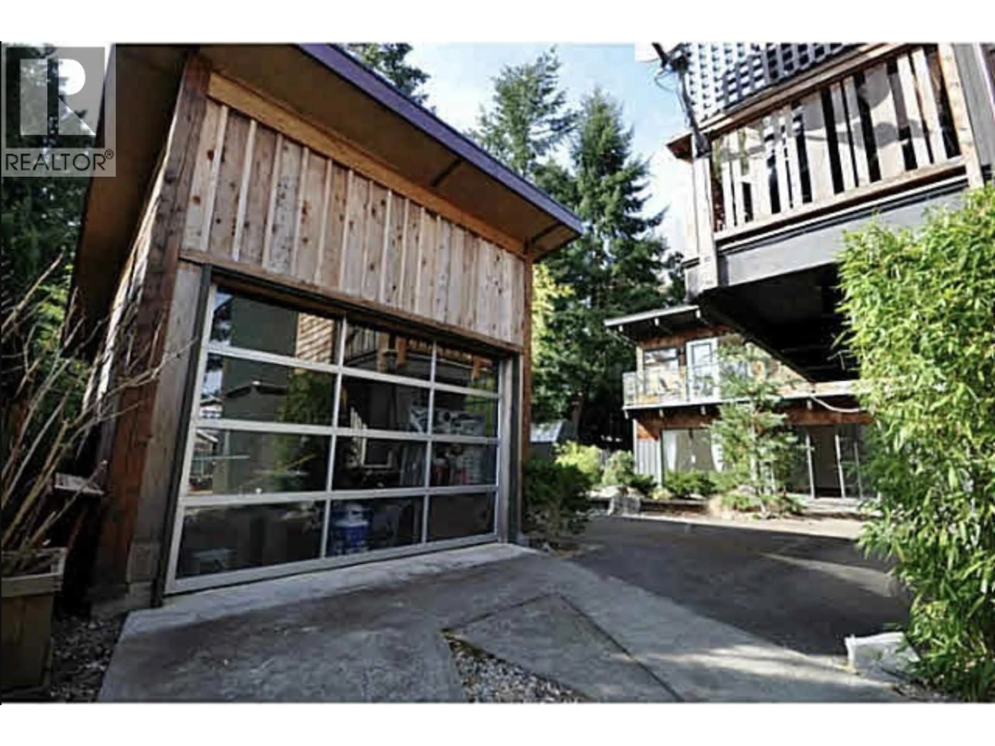 Indoor garage for 937 UNDERHILL DRIVE, Delta British Columbia V4M2V4