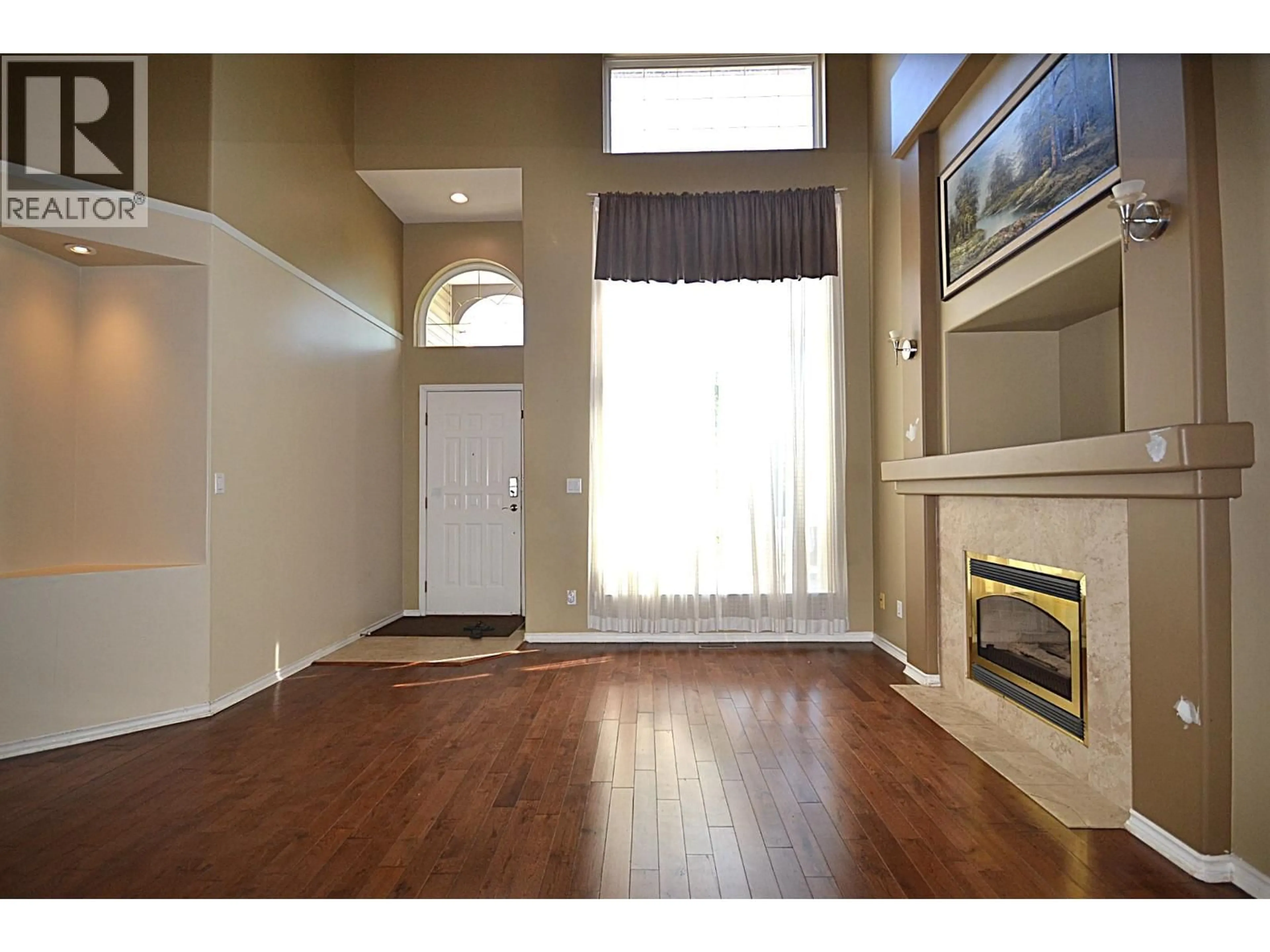 Indoor entryway for 1265 AMAZON DRIVE, Port Coquitlam British Columbia V3B7Y9