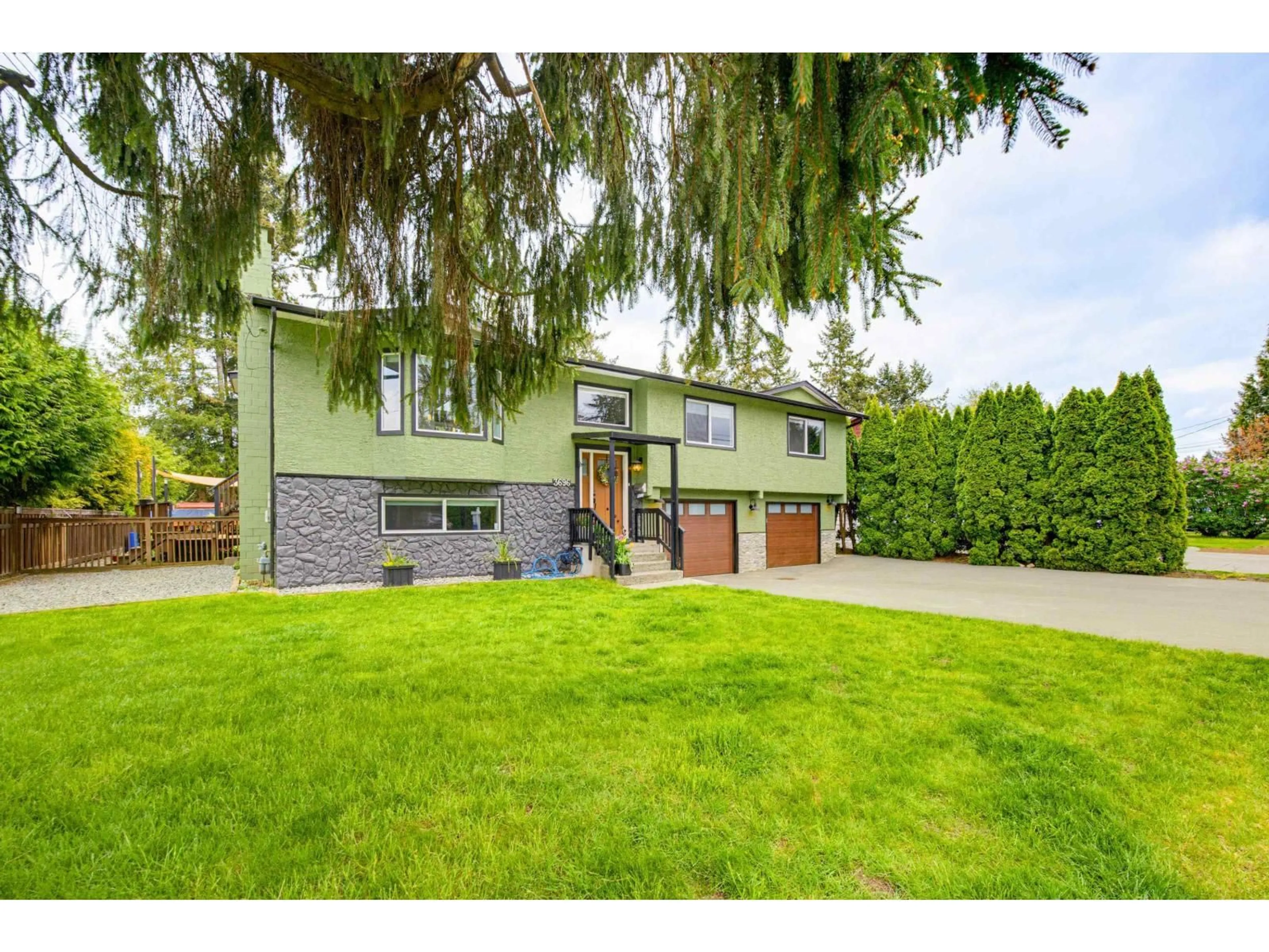 Unknown for 3696 197 STREET, Langley British Columbia V3A1B3