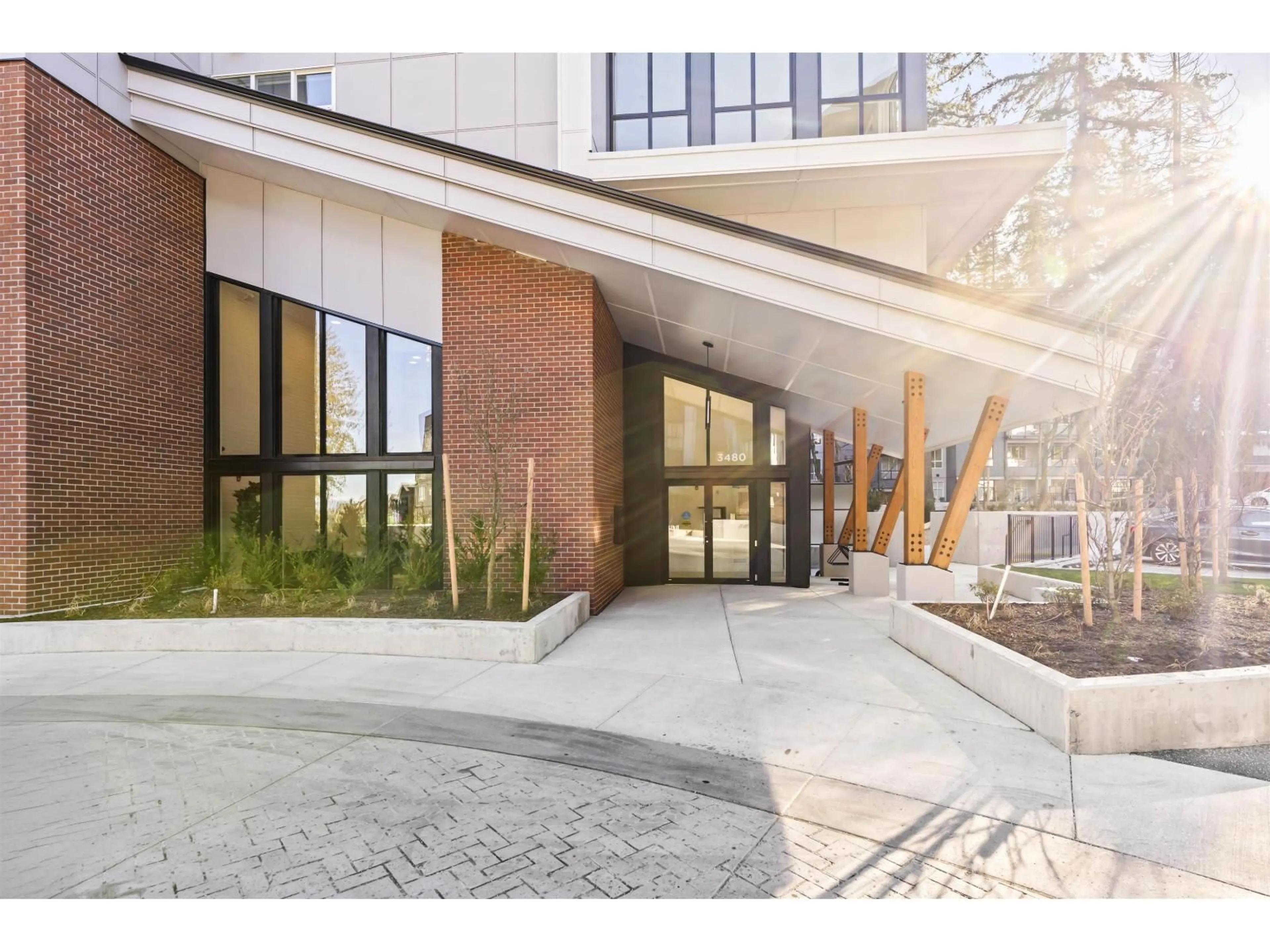 Unknown for 611 - 3480 146A STREET, Surrey British Columbia V4P0H6