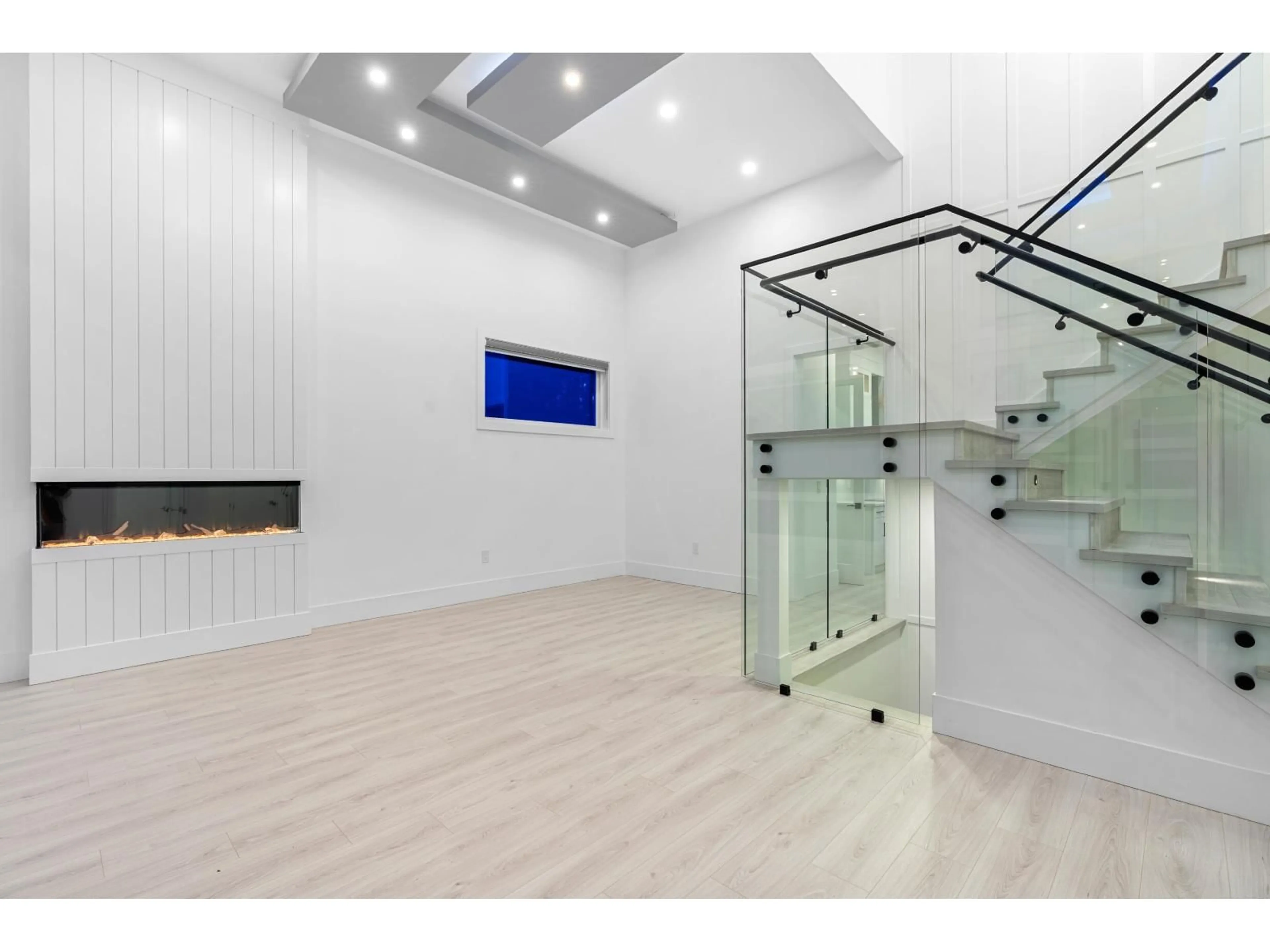 Indoor foyer for 9336 119A STREET, Delta British Columbia V4C6P2