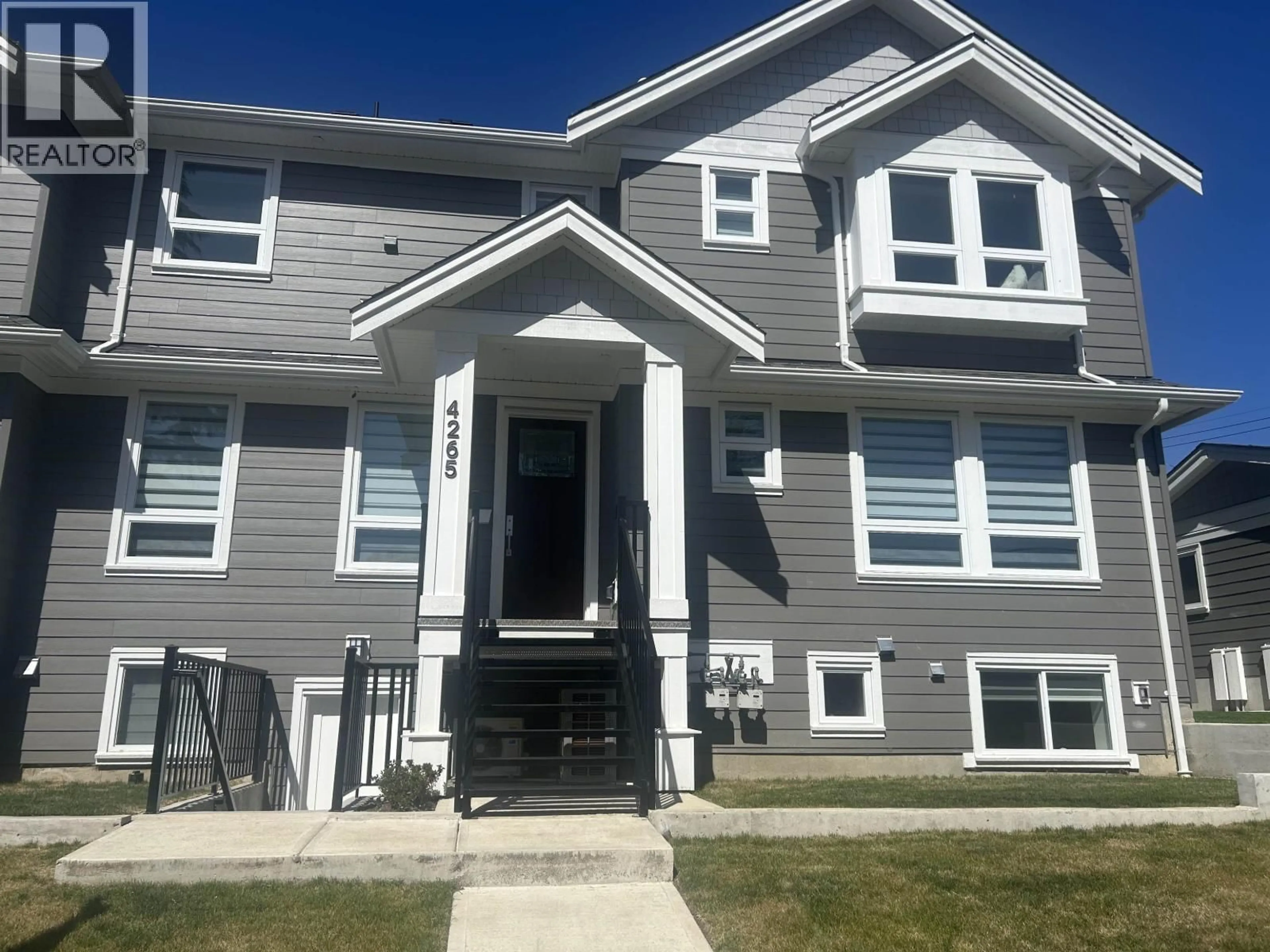 Home with vinyl exterior material, street for 4265 MACDONALD AVENUE, Burnaby British Columbia V5G4V9