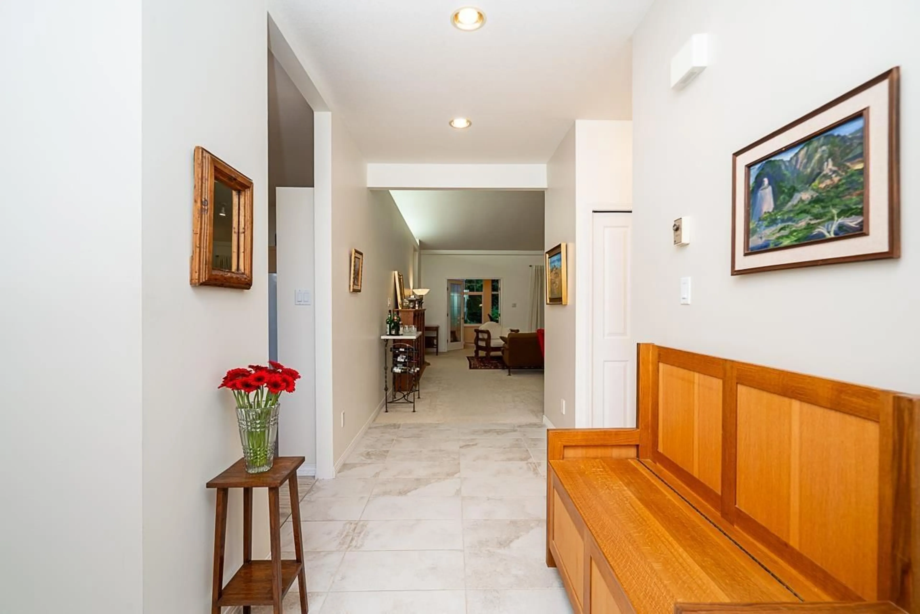 Indoor foyer for 87 - 2533 152 STREET, Surrey British Columbia V4P1N4