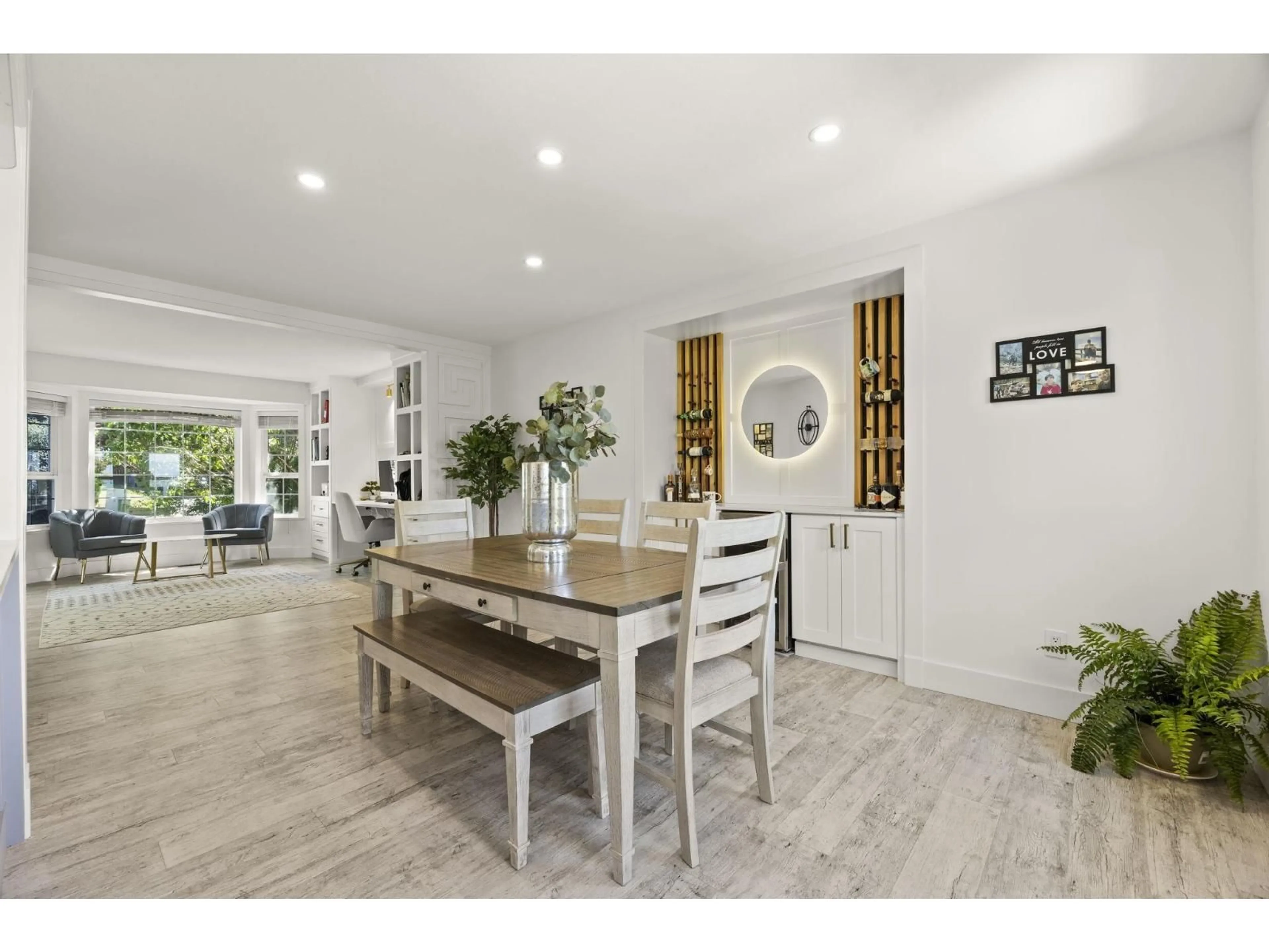 Dining room, wood/laminate floor for 46645 SYLVAN DRIVE, Chilliwack British Columbia V2R3W4