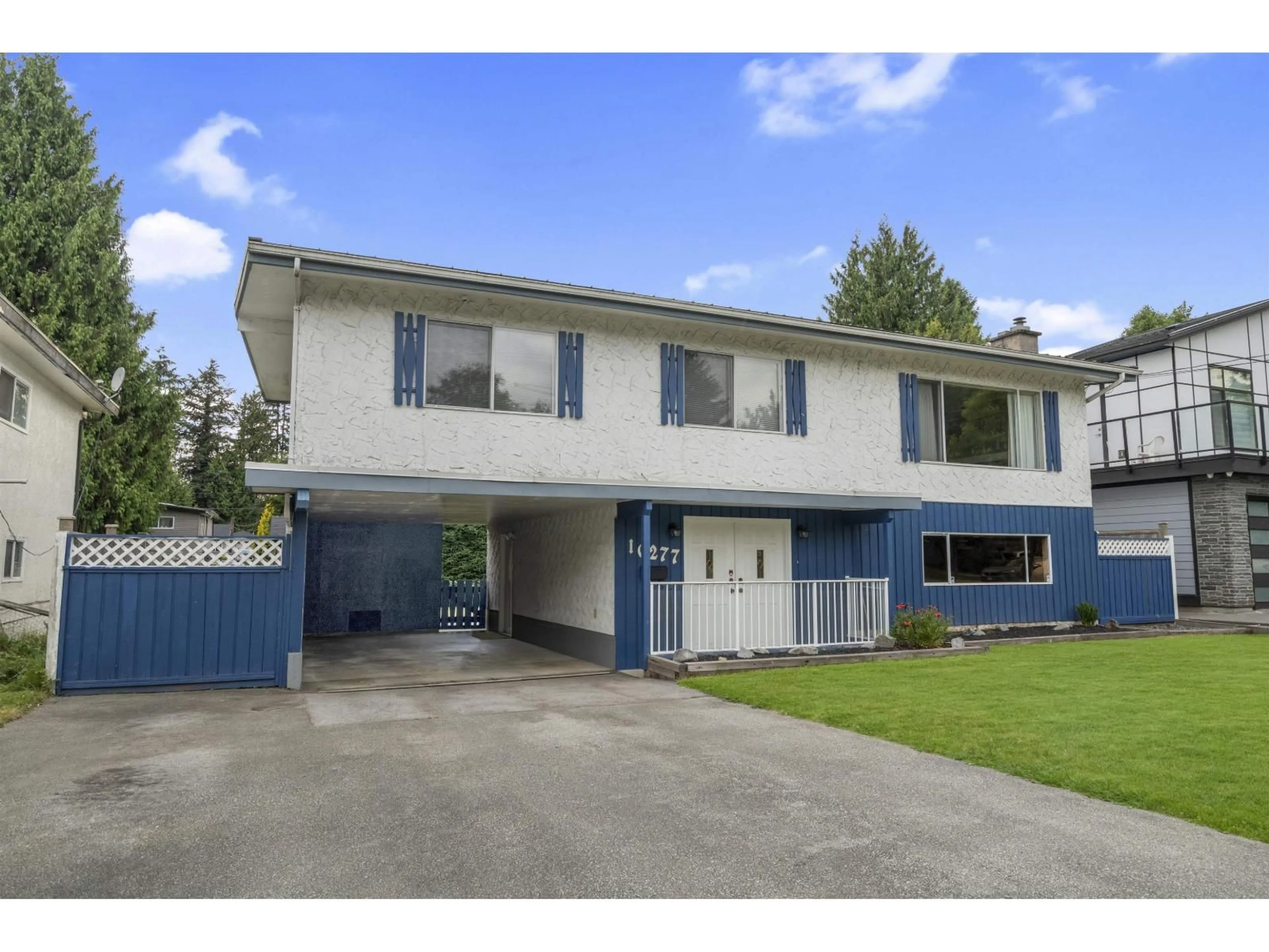 A pic from outside/outdoor area/front of a property/back of a property/a pic from drone, street for 10277 129A STREET, Surrey British Columbia V3T3K4