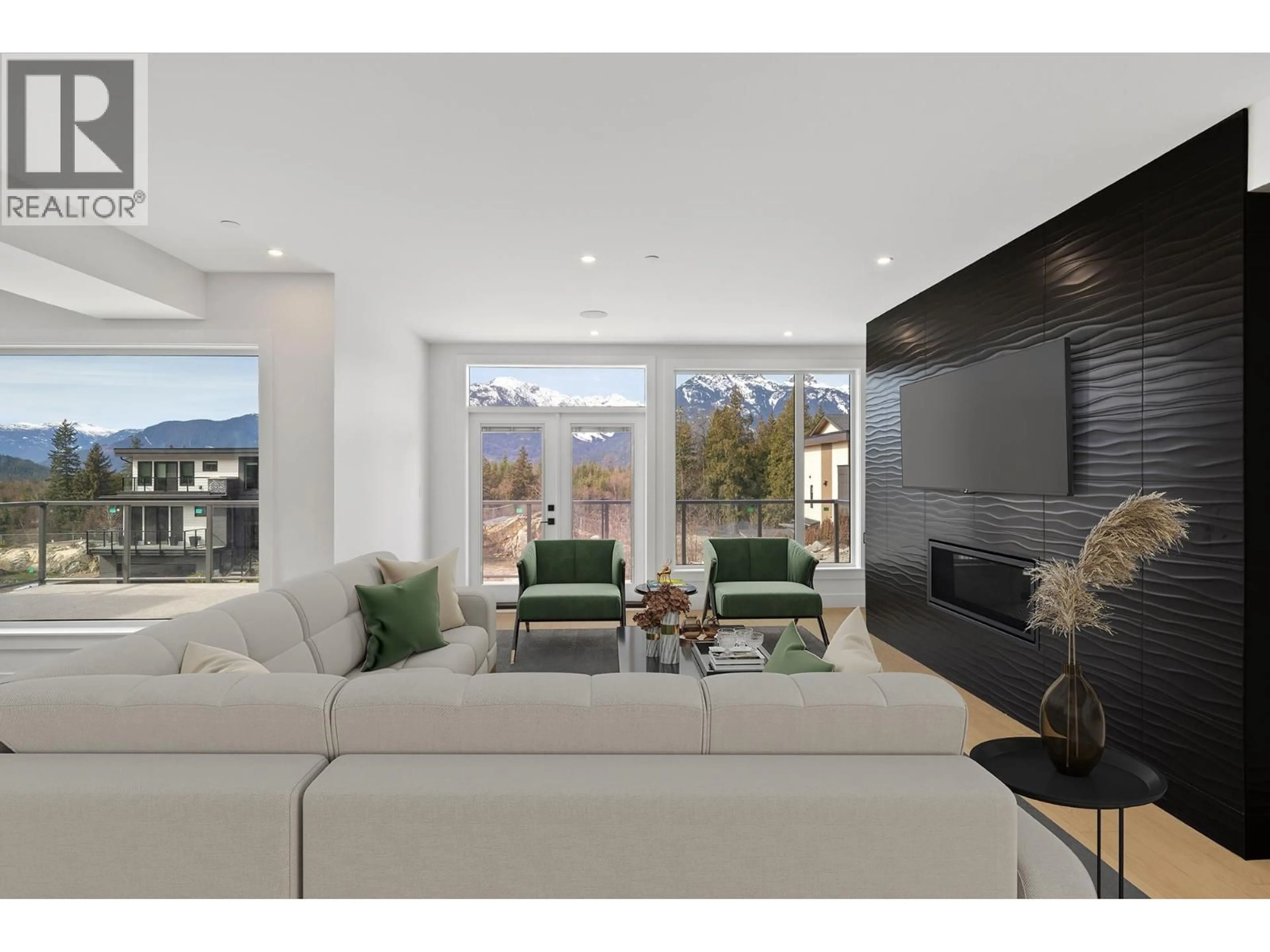 Living room with furniture, unknown for 28 - 3385 MAMQUAM ROAD, Squamish British Columbia V8B0E3