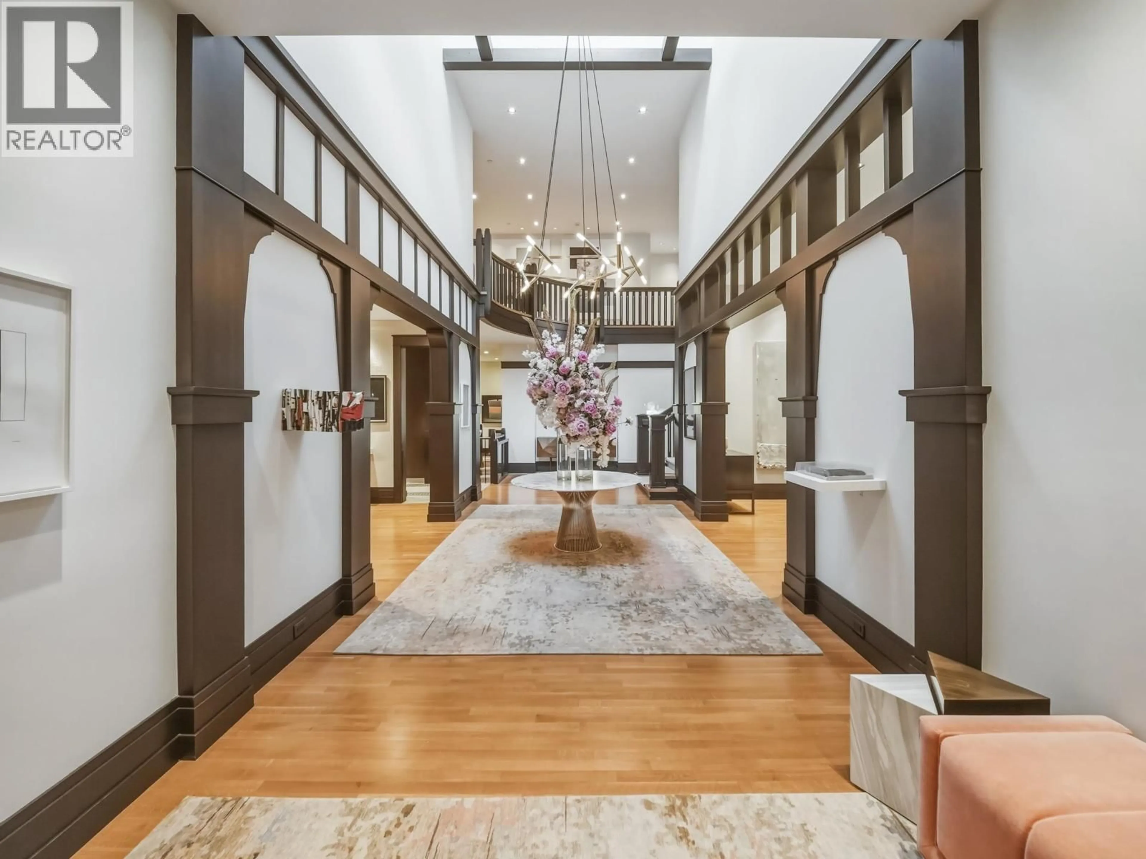 Indoor foyer for 1988 DRUMMOND DRIVE, Vancouver British Columbia V6T1B8