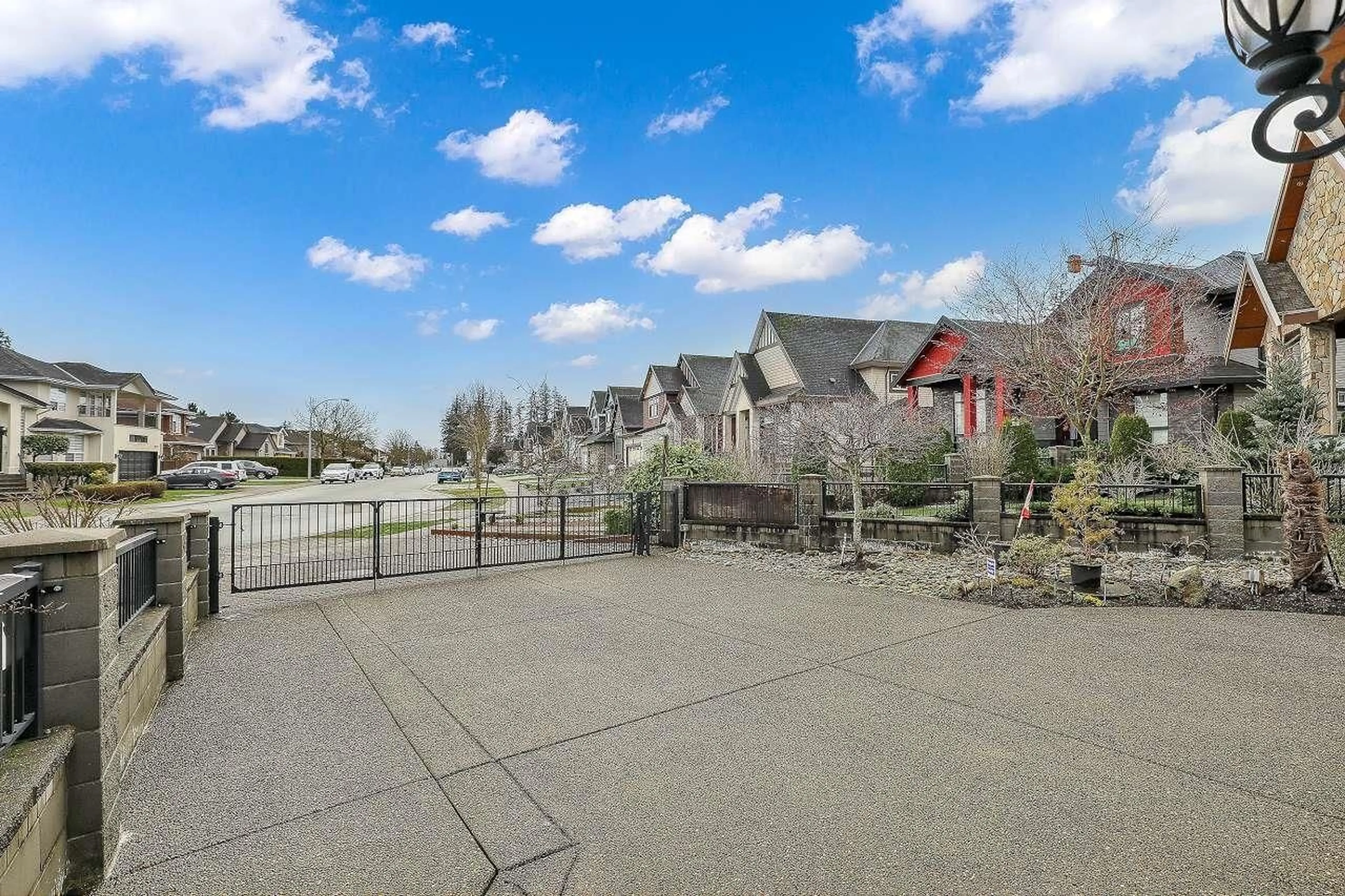 Unknown for 12853 63A AVENUE, Surrey British Columbia V3X1S4