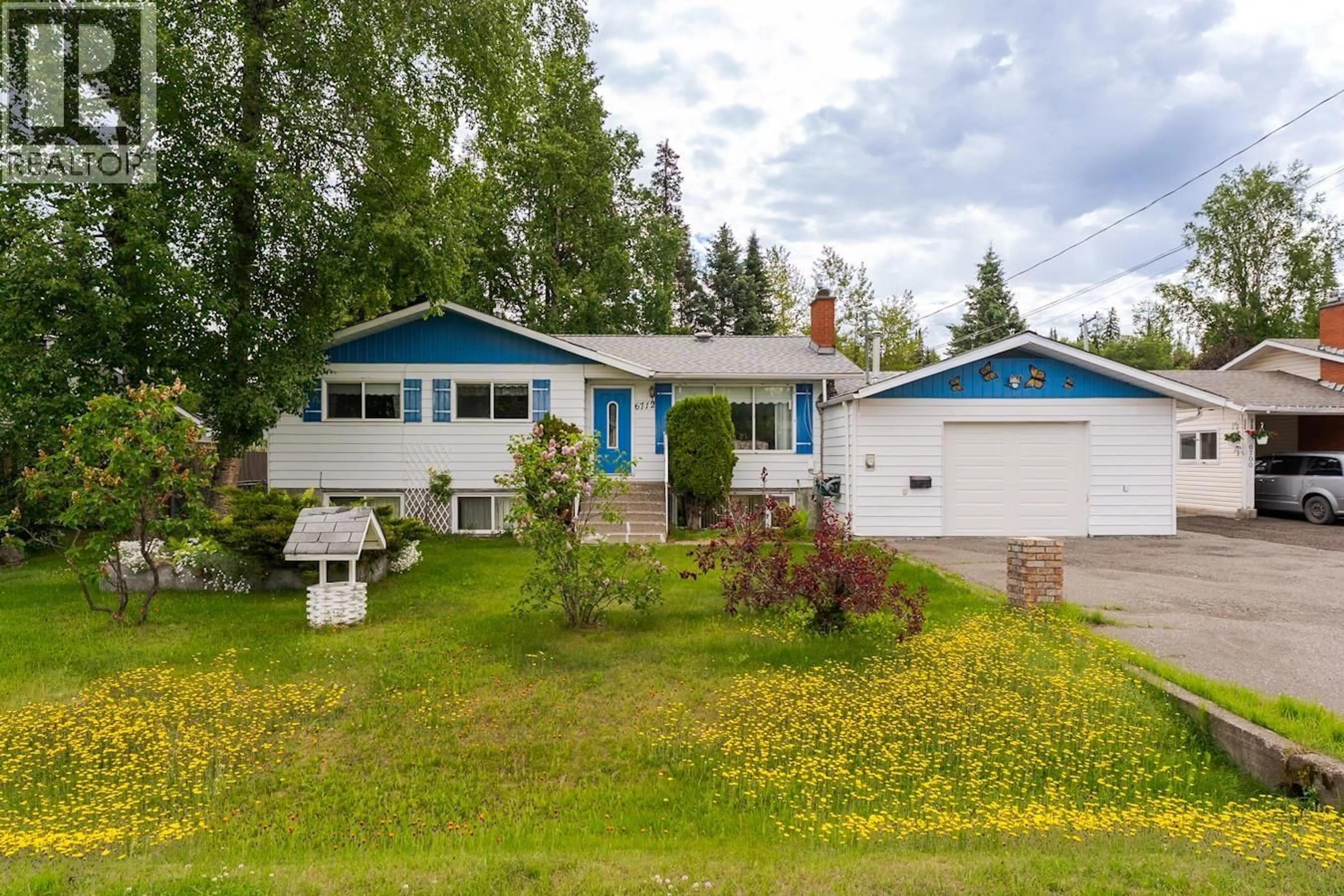 Home with vinyl exterior material, street for 6712 LILAC CRESCENT, Prince George British Columbia V2K3G9