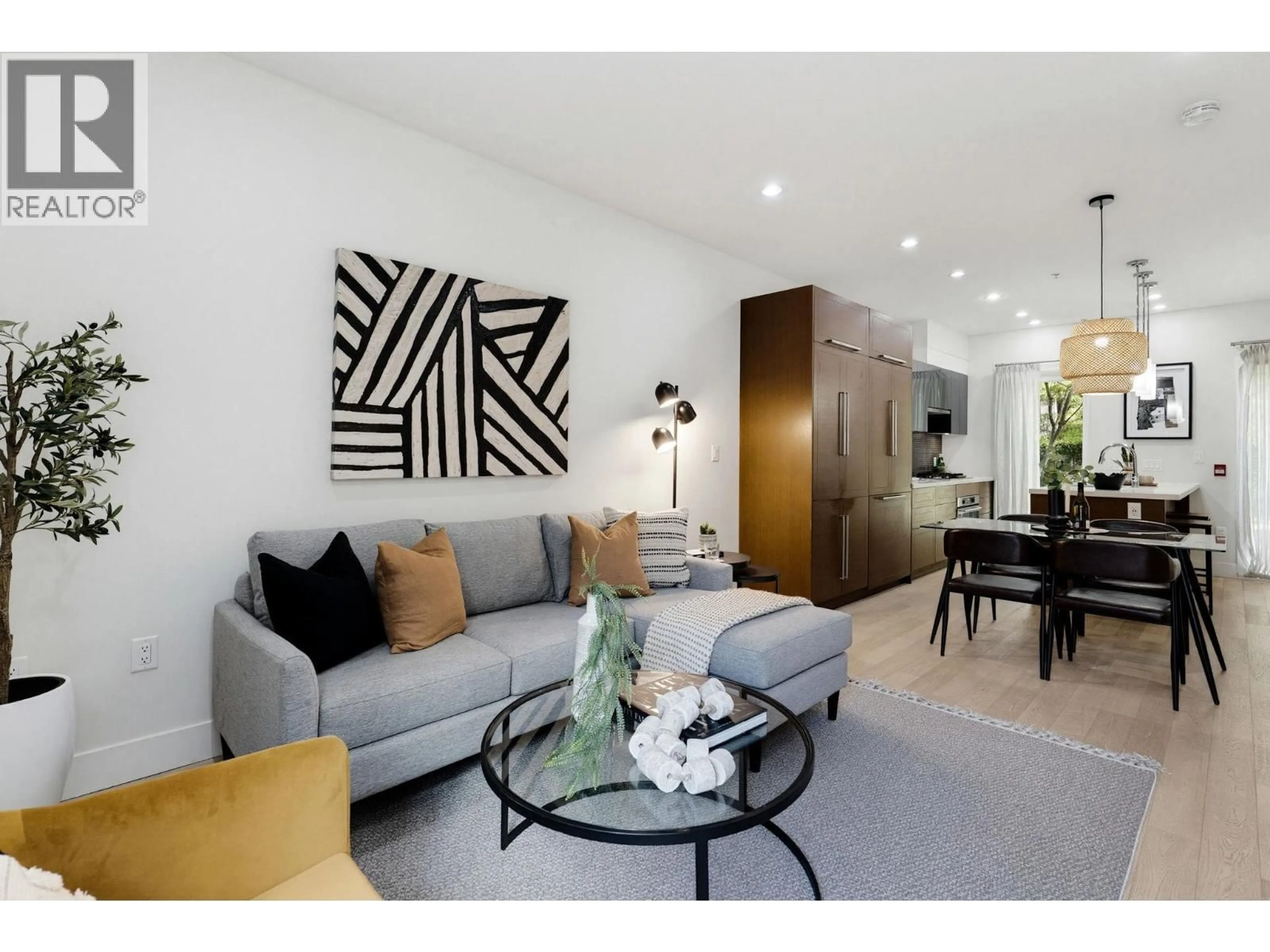 Living room with furniture, unknown for 637 VICTORIA DRIVE, Vancouver British Columbia V5L0C3