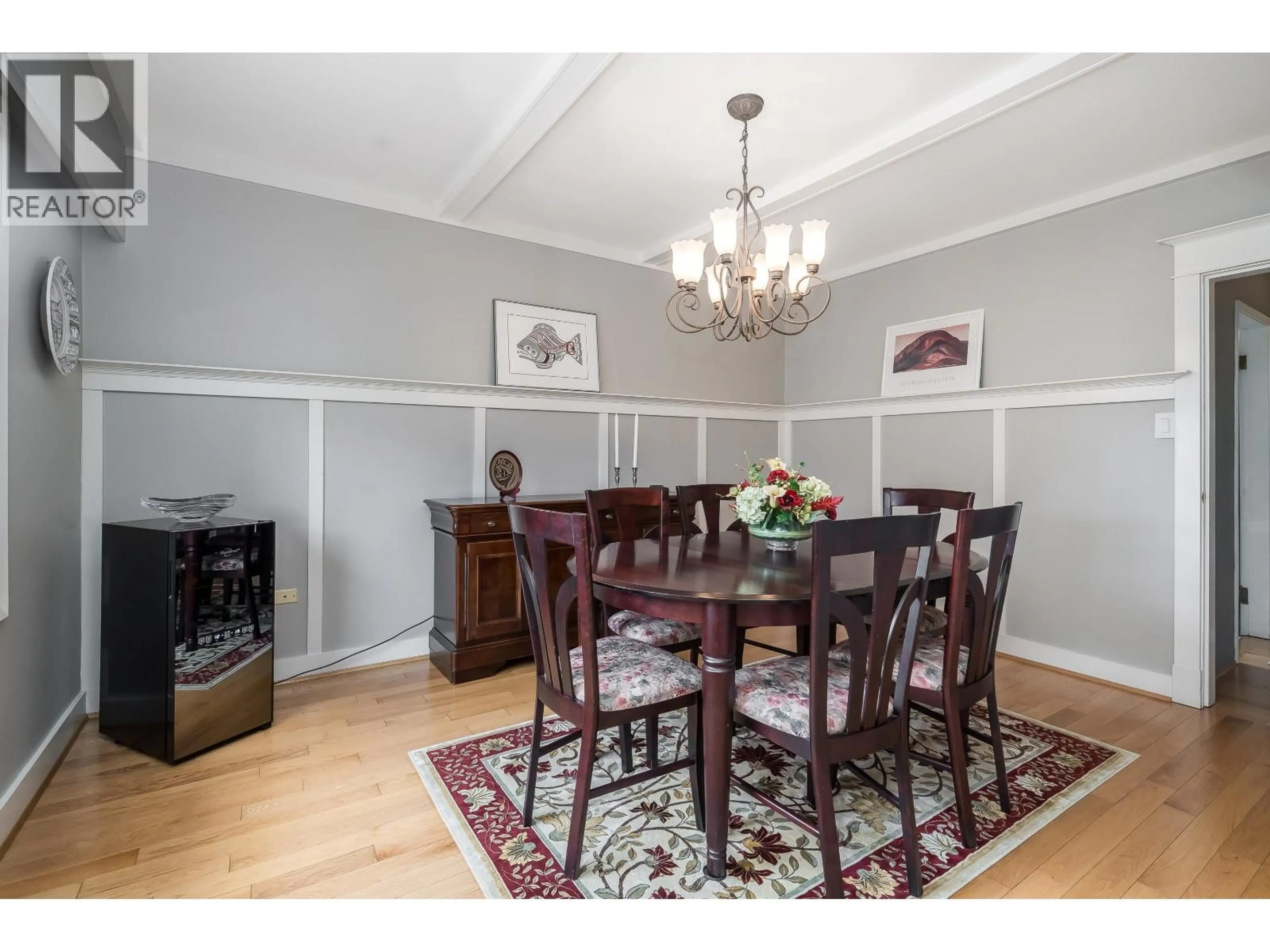 Dining room, wood/laminate floor for 324 CHURCHILL AVENUE, New Westminster British Columbia V3L4P6