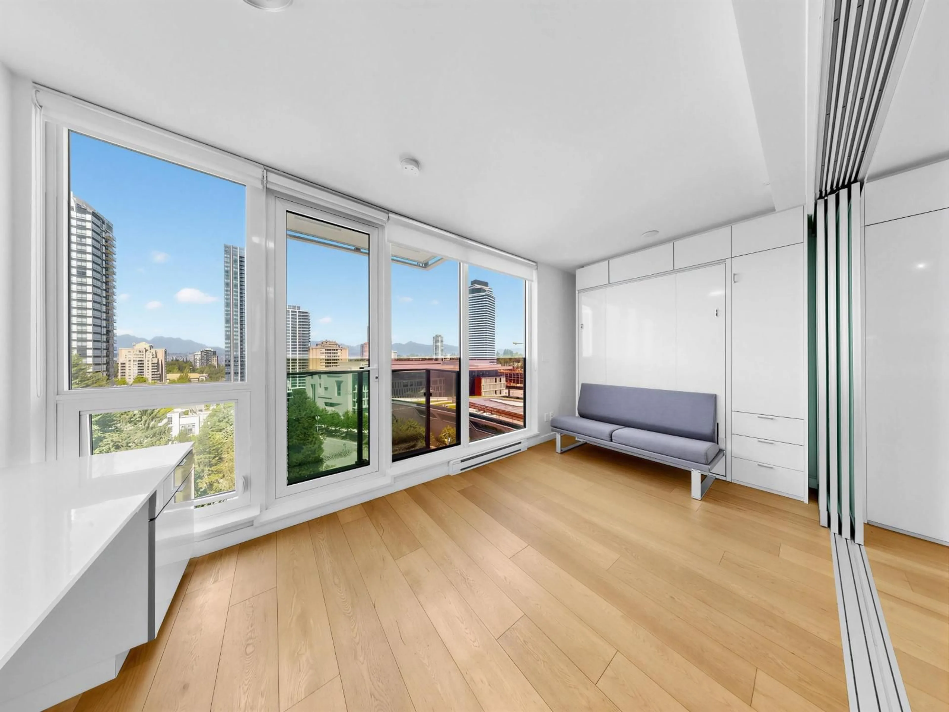 A pic of a room for 1208 - 13438 CENTRAL AVENUE, Surrey British Columbia V3T0N2