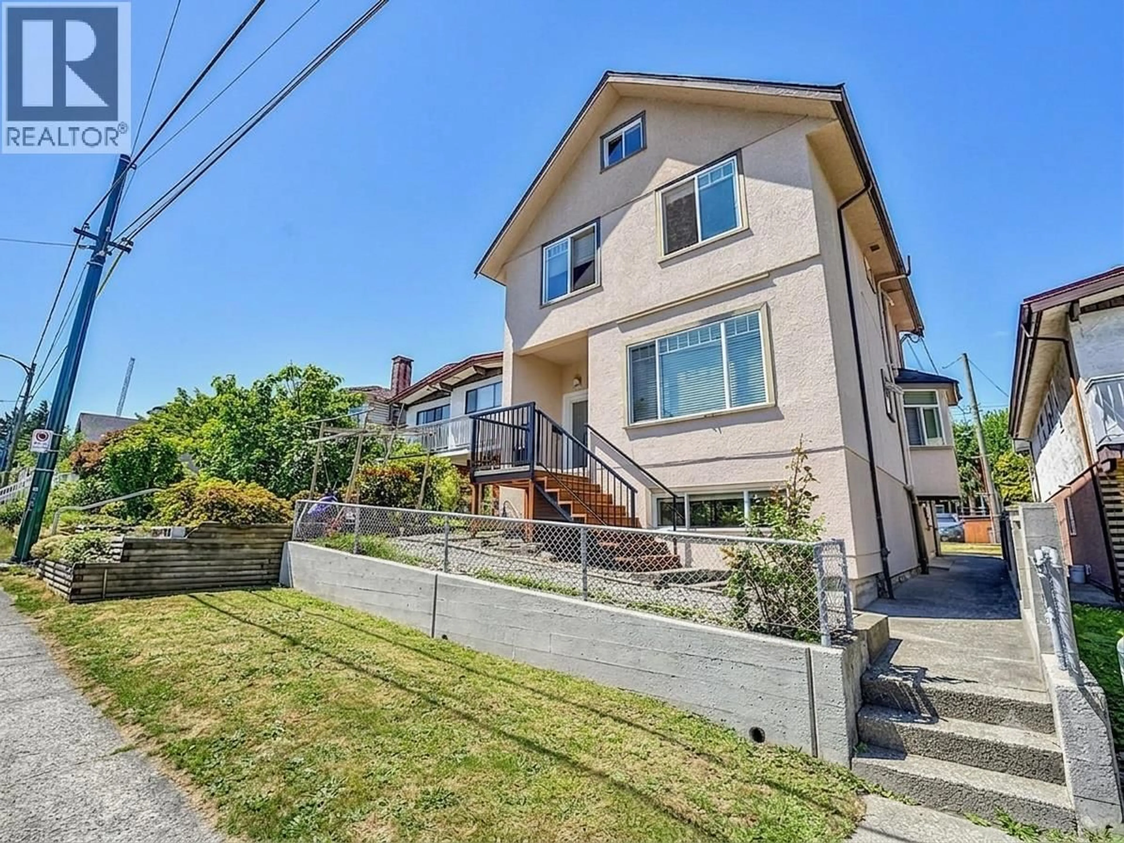 Unknown for 3807 VICTORIA DRIVE, Vancouver British Columbia V5N4M7